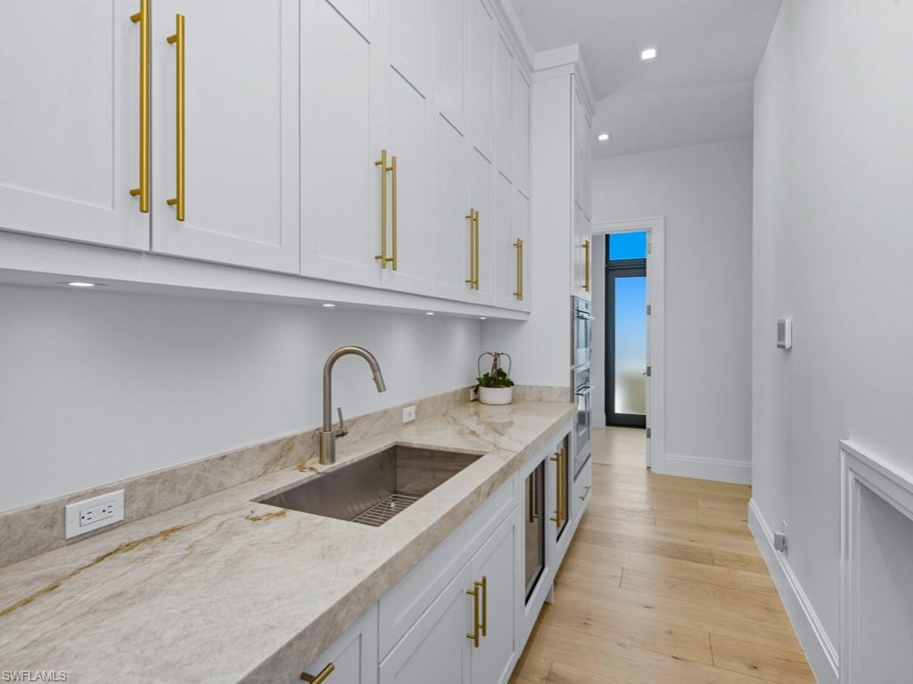 Marco Island, Florida, 34145, United States, 4 Bedrooms Bedrooms, ,5 BathroomsBathrooms,Residential,Active,1953433