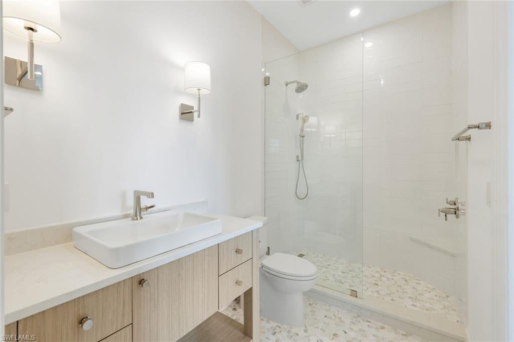 Marco Island, Florida, 34145, United States, 5 Bedrooms Bedrooms, ,6 BathroomsBathrooms,Residential,Active,1898031