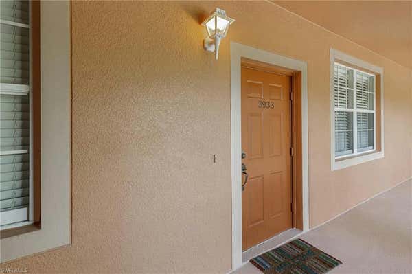 9631 SPANISH MOSS WAY UNIT 3933, BONITA SPRINGS, FL 34135, photo 3 of 25