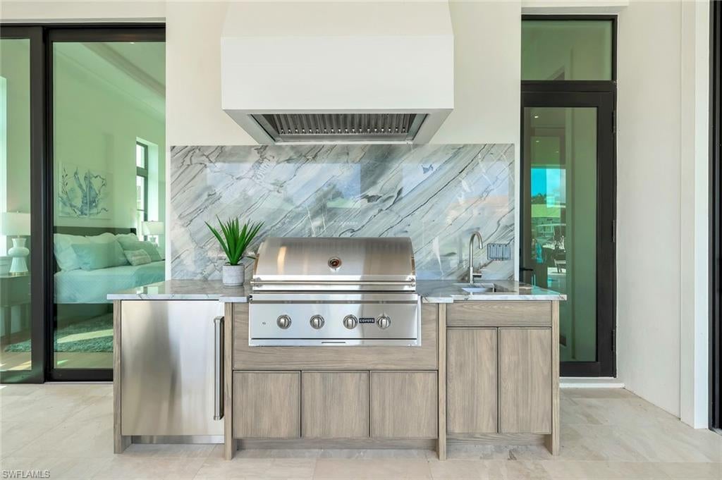 Marco Island, Florida, 34145, United States, 5 Bedrooms Bedrooms, ,6 BathroomsBathrooms,Residential,Active,1898031