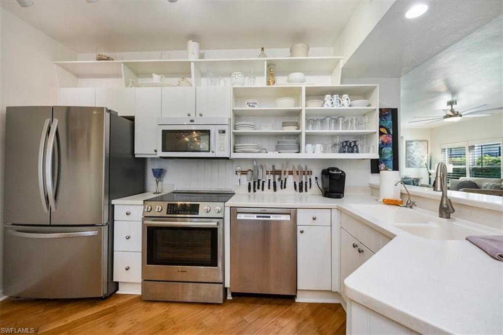 Naples, Florida, 34102, United States, 3 Bedrooms Bedrooms, ,2 BathroomsBathrooms,Residential,Active,1952606