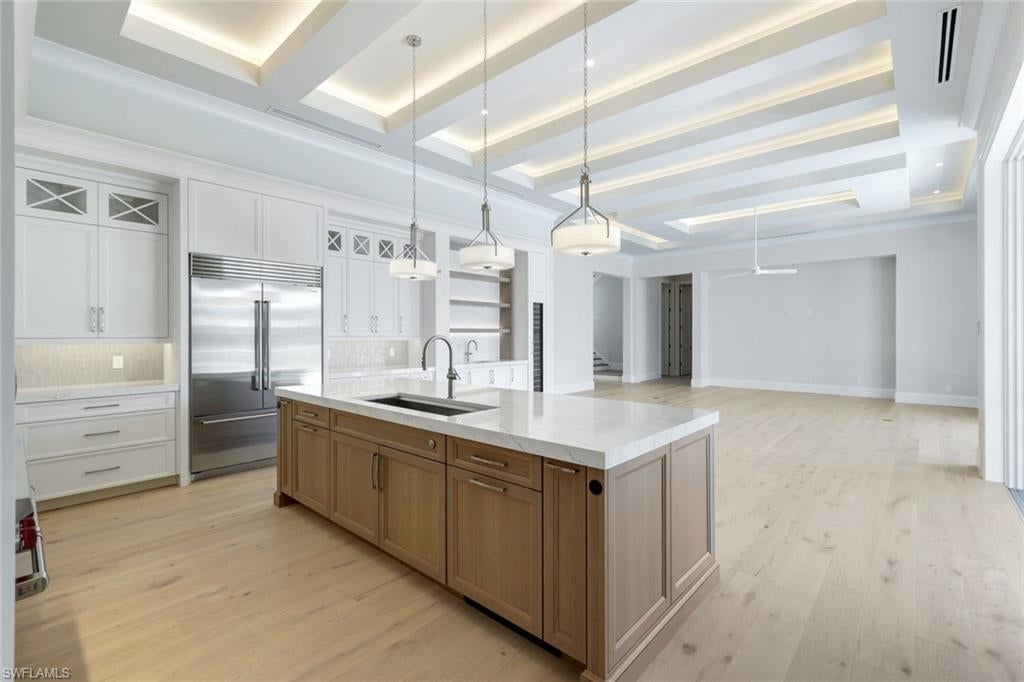 Marco Island, Florida, 34145, United States, 4 Bedrooms Bedrooms, ,5 BathroomsBathrooms,Residential,Active,1989790