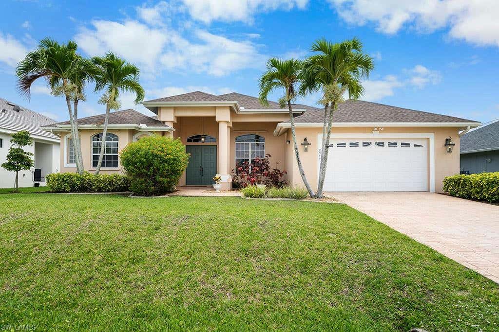 2544 SW 37TH TER, CAPE CORAL, FL 33914, photo 1 of 34