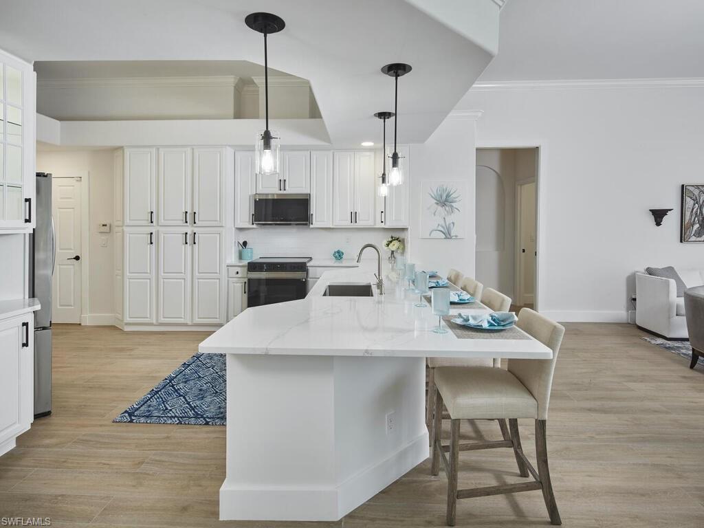 Marco Island, Florida, 34145, United States, ,2 BathroomsBathrooms,Residential,Pending,1849511