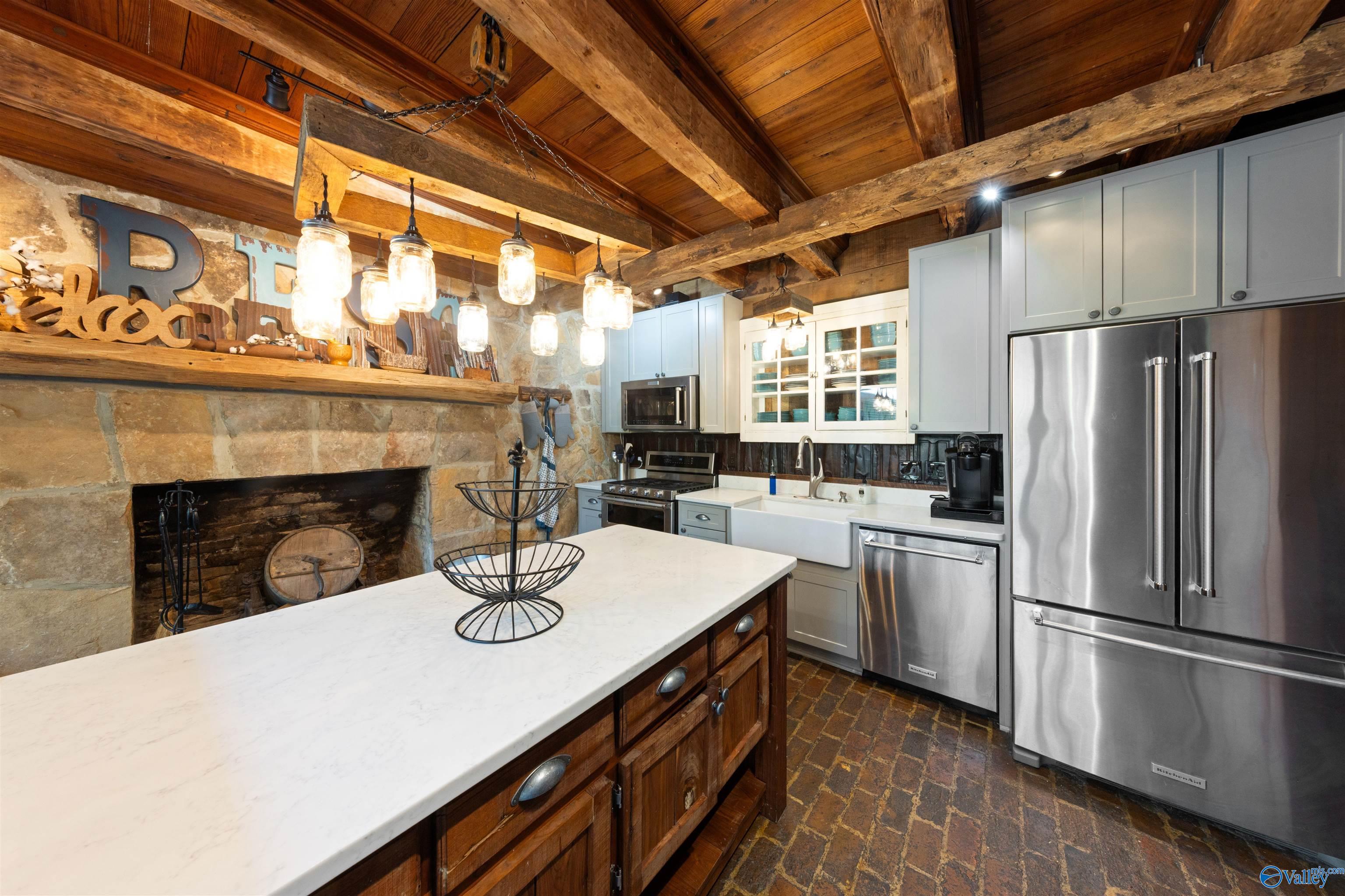 Langston, Alabama, 35755, United States, 5 Bedrooms Bedrooms, ,7 BathroomsBathrooms,Residential,Active,1953425