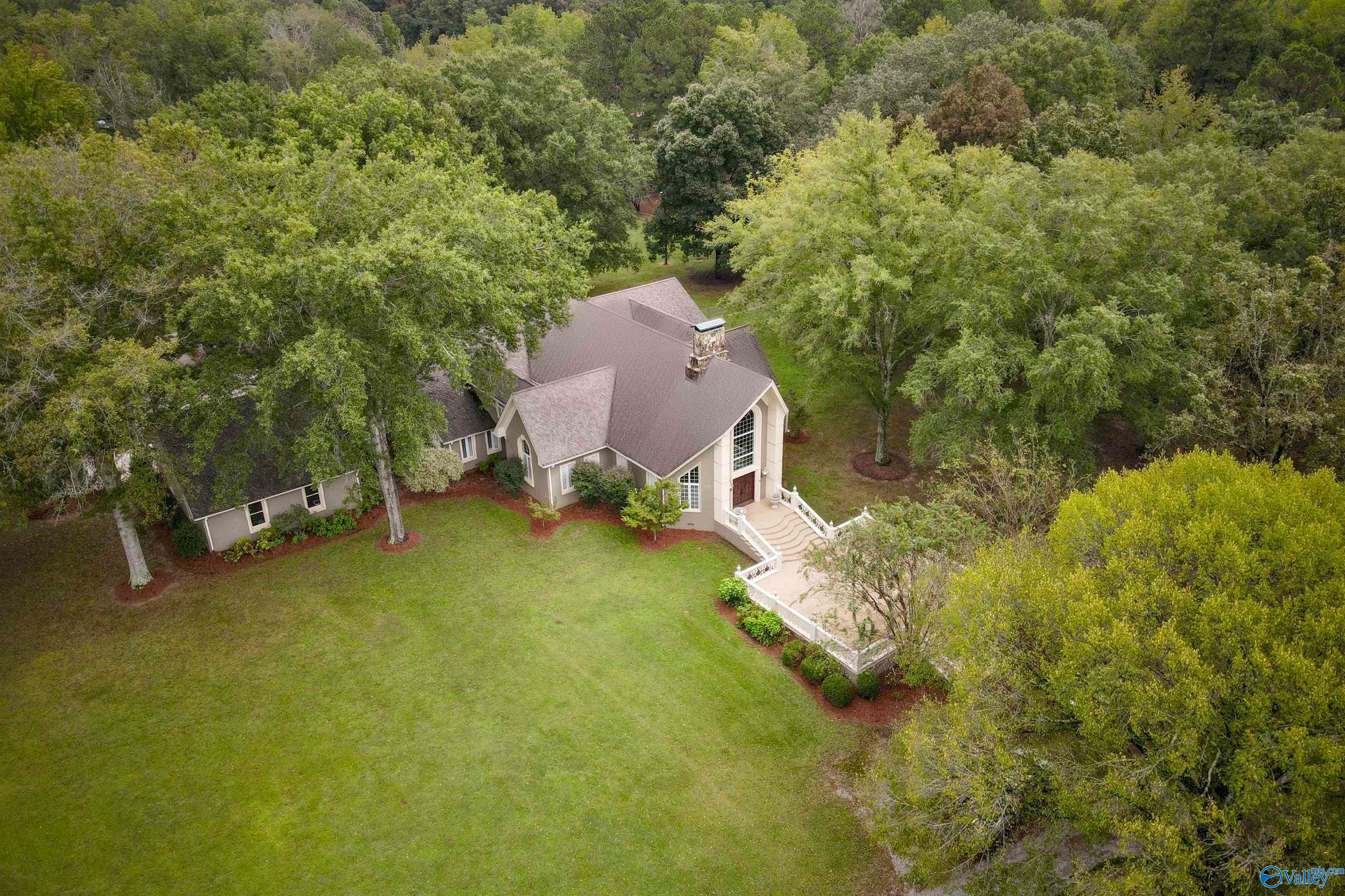 Decatur, Alabama, 35603, United States, 5 Bedrooms Bedrooms, ,5 BathroomsBathrooms,Residential,Active,1972133