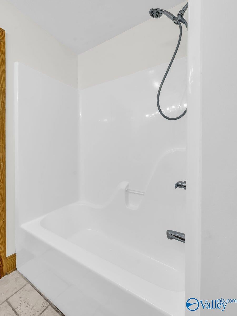 Trenton, Georgia, 30752, United States, 4 Bedrooms Bedrooms, ,4 BathroomsBathrooms,Residential,Active,1963412