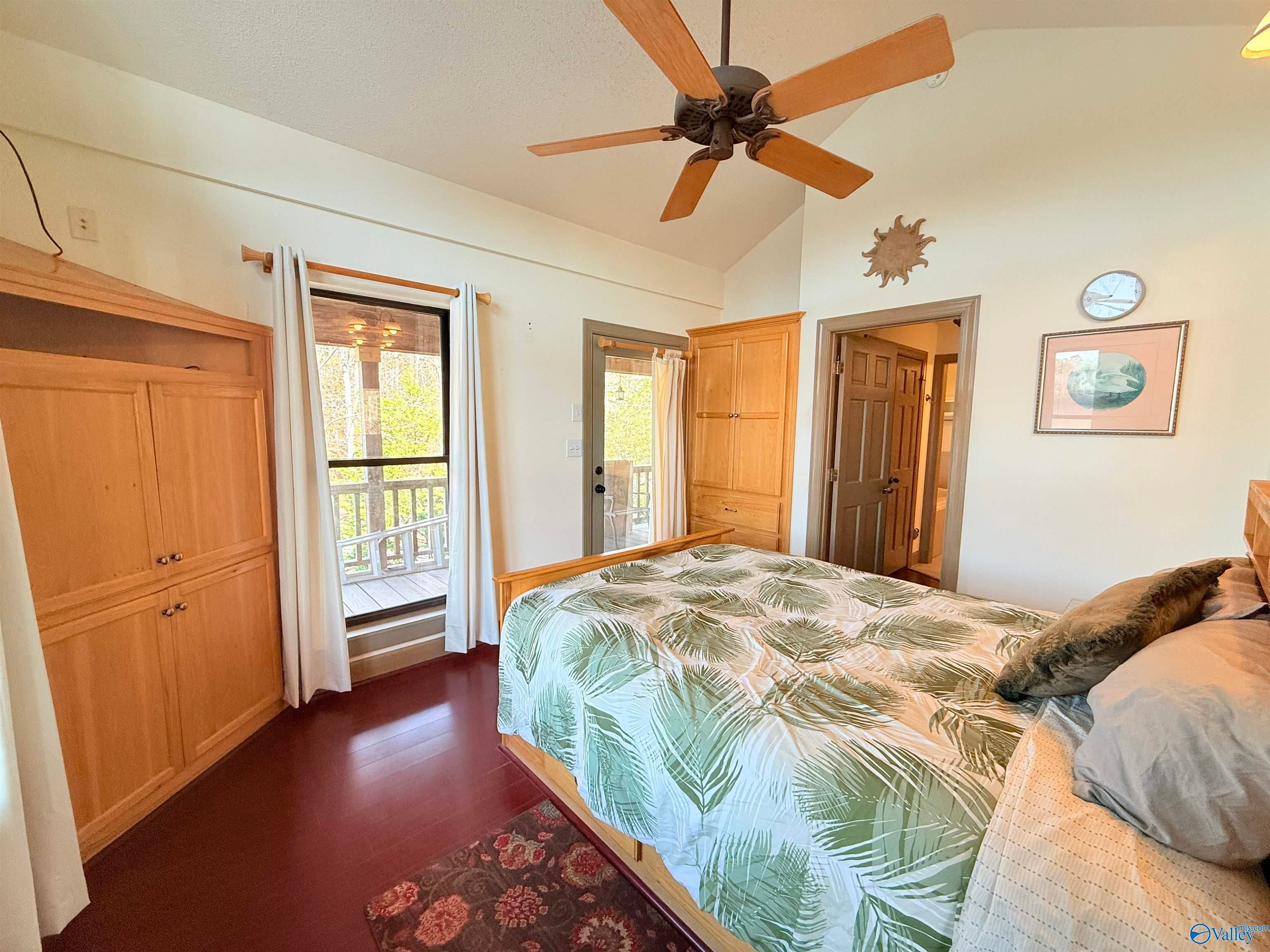 Ohatchee, Alabama, 36271, United States, 3 Bedrooms Bedrooms, ,4 BathroomsBathrooms,Residential,Active,2007316