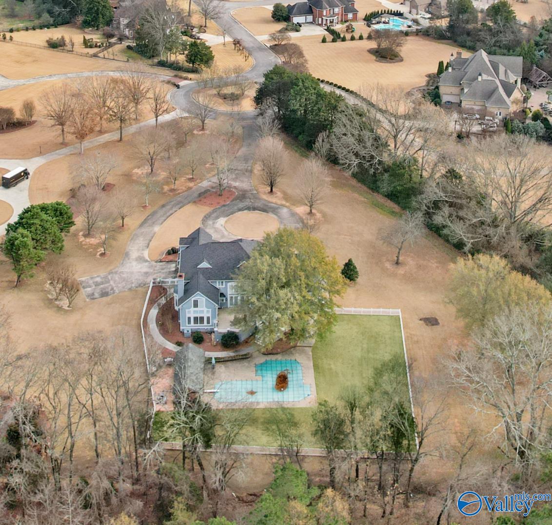 Decatur, Alabama, 35603, United States, 4 Bedrooms Bedrooms, ,5 BathroomsBathrooms,Residential,Active,2008258