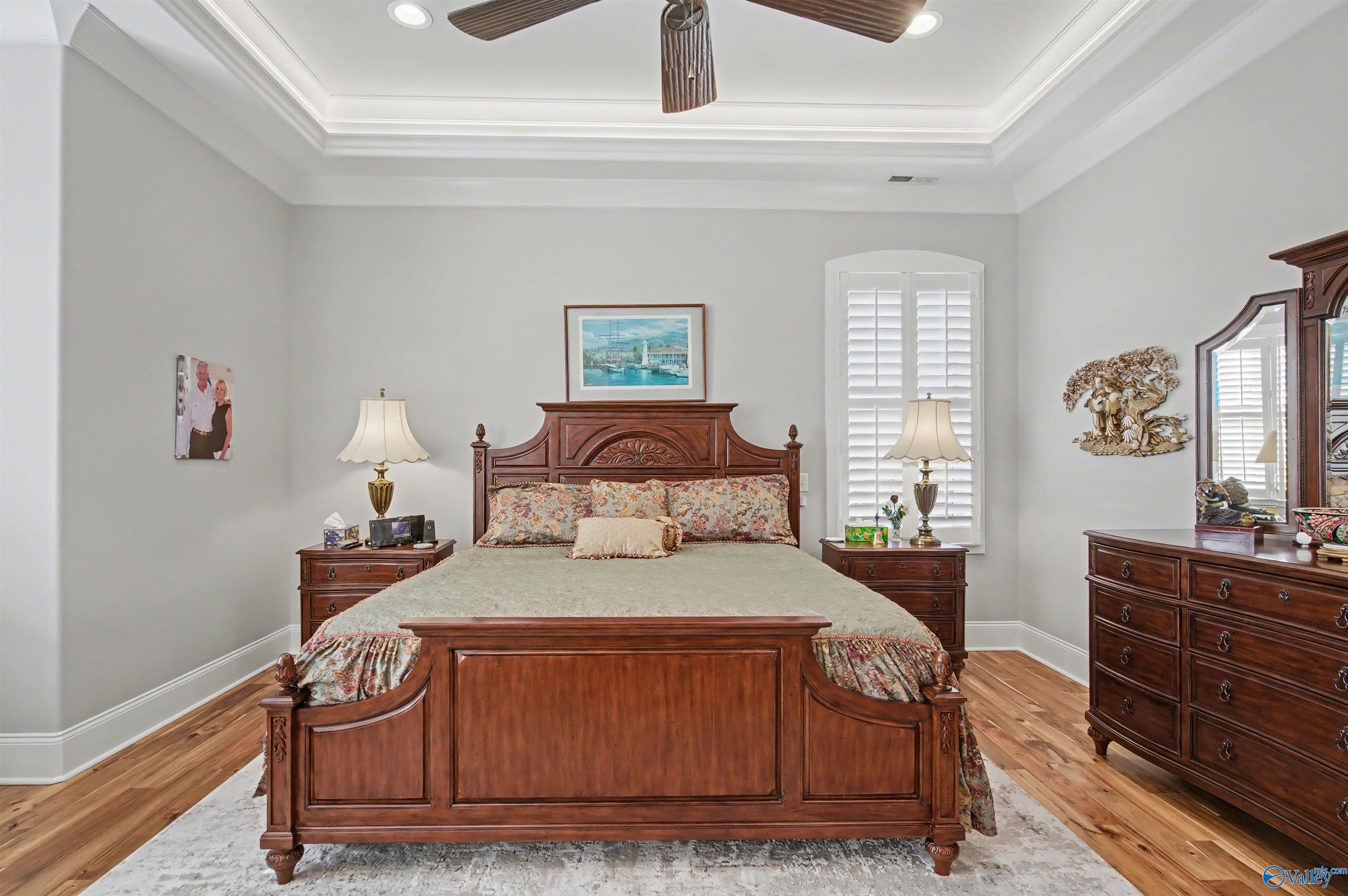 Guntersville, Alabama, 35976, United States, 3 Bedrooms Bedrooms, ,3 BathroomsBathrooms,Residential,Active,2011430