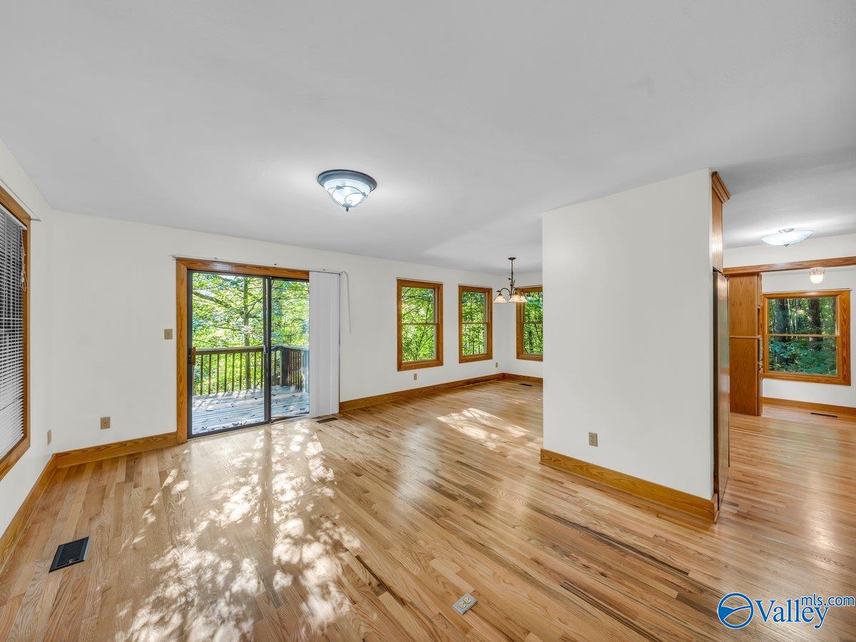 Trenton, Georgia, 30752, United States, 4 Bedrooms Bedrooms, ,4 BathroomsBathrooms,Residential,Active,1963412