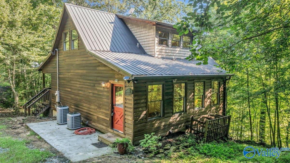 Trenton, Georgia, 30752, United States, 4 Bedrooms Bedrooms, ,4 BathroomsBathrooms,Residential,Active,1963412