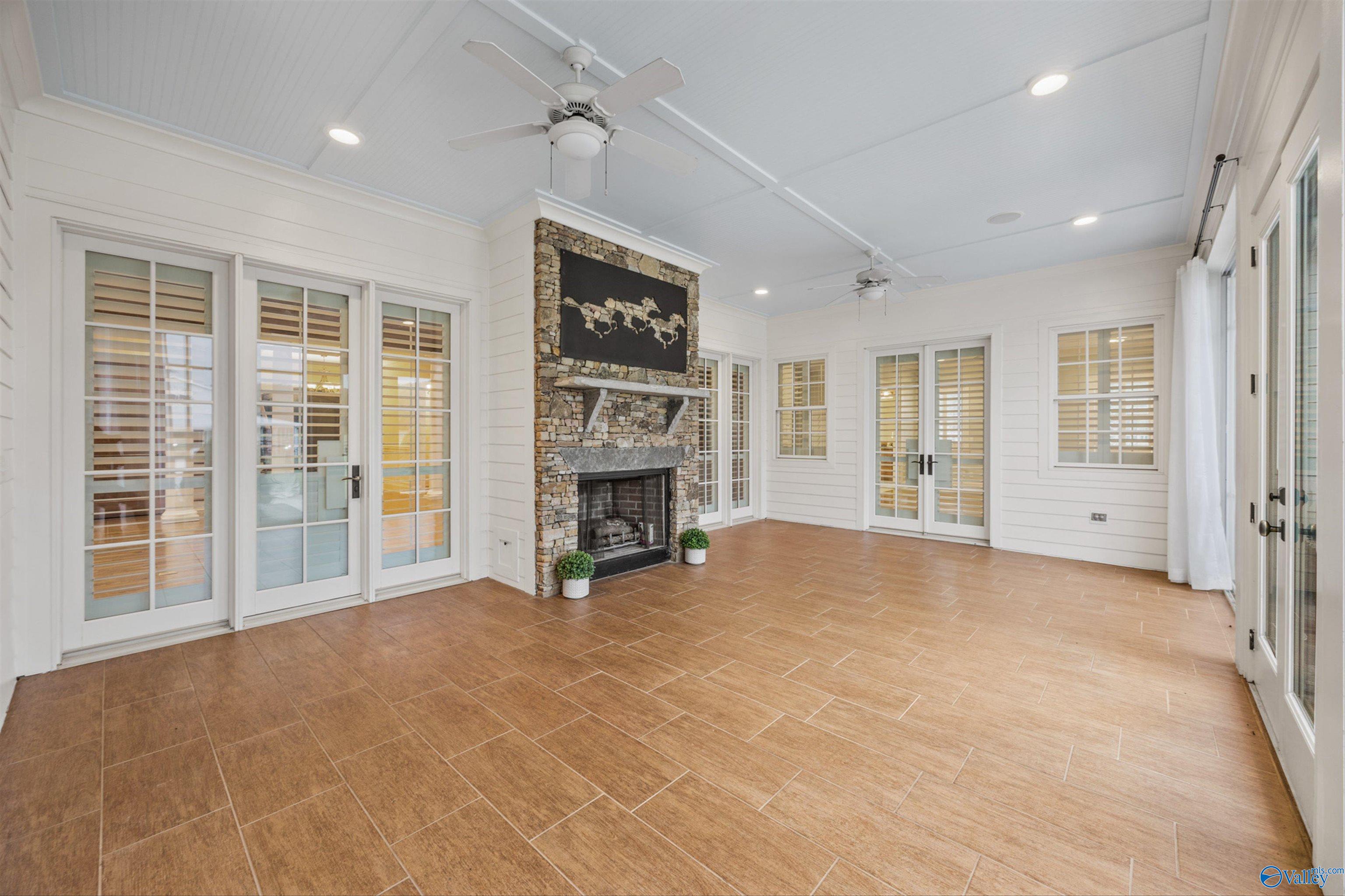 New Hope, Alabama, 35760, United States, 4 Bedrooms Bedrooms, ,5 BathroomsBathrooms,Residential,Active,1954007