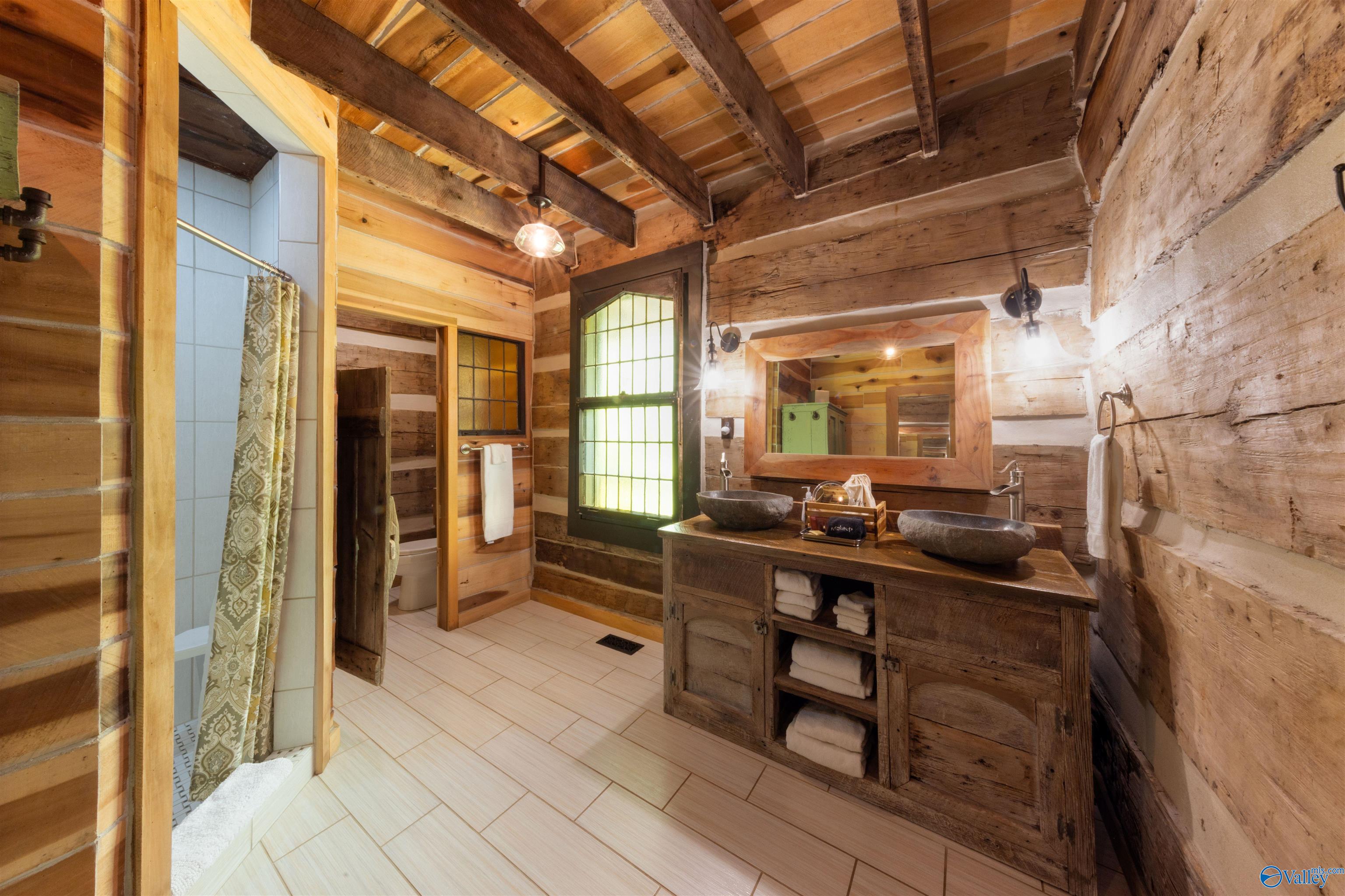 Langston, Alabama, 35755, United States, 5 Bedrooms Bedrooms, ,7 BathroomsBathrooms,Residential,Active,1953425