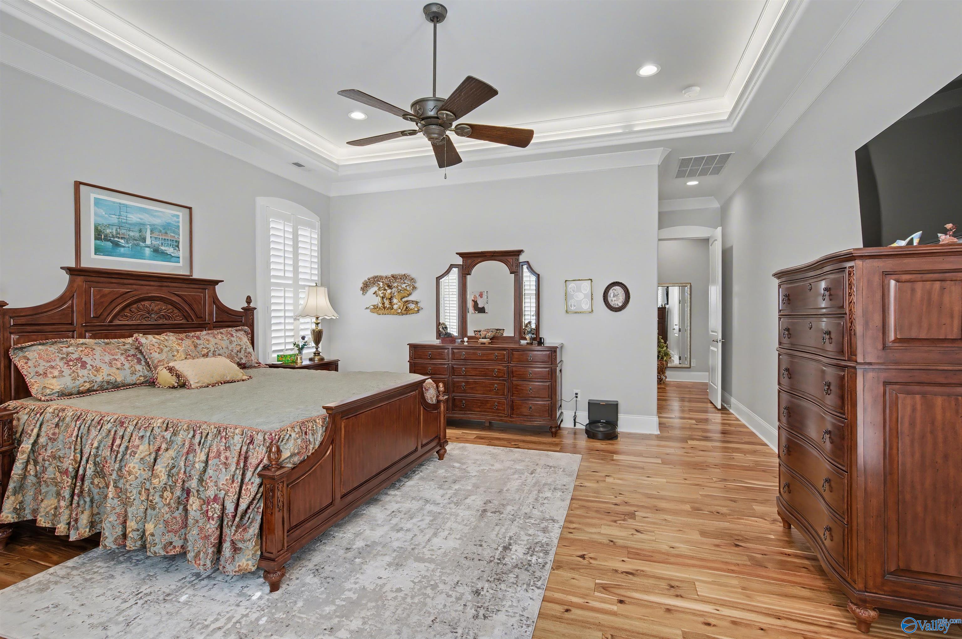 Guntersville, Alabama, 35976, United States, 3 Bedrooms Bedrooms, ,3 BathroomsBathrooms,Residential,Active,2011430