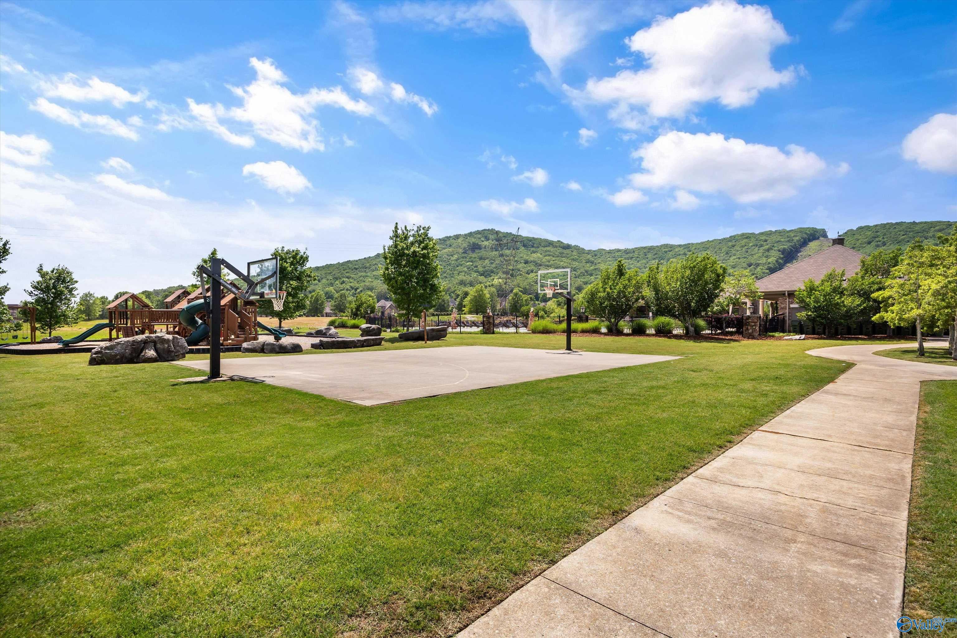 Gurley, Alabama, 35748, United States, 4 Bedrooms Bedrooms, ,4 BathroomsBathrooms,Residential,Active,1781606