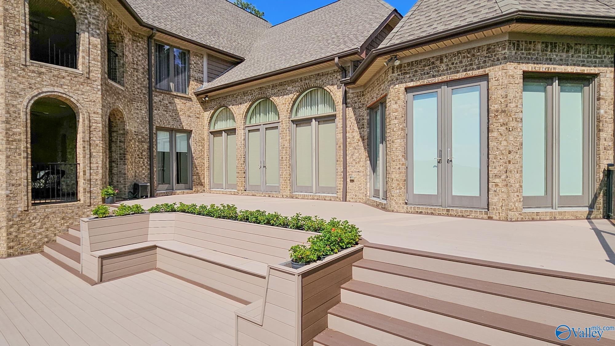 Gurley, Alabama, 35748, United States, 4 Bedrooms Bedrooms, ,6 BathroomsBathrooms,Residential,Active,1922517