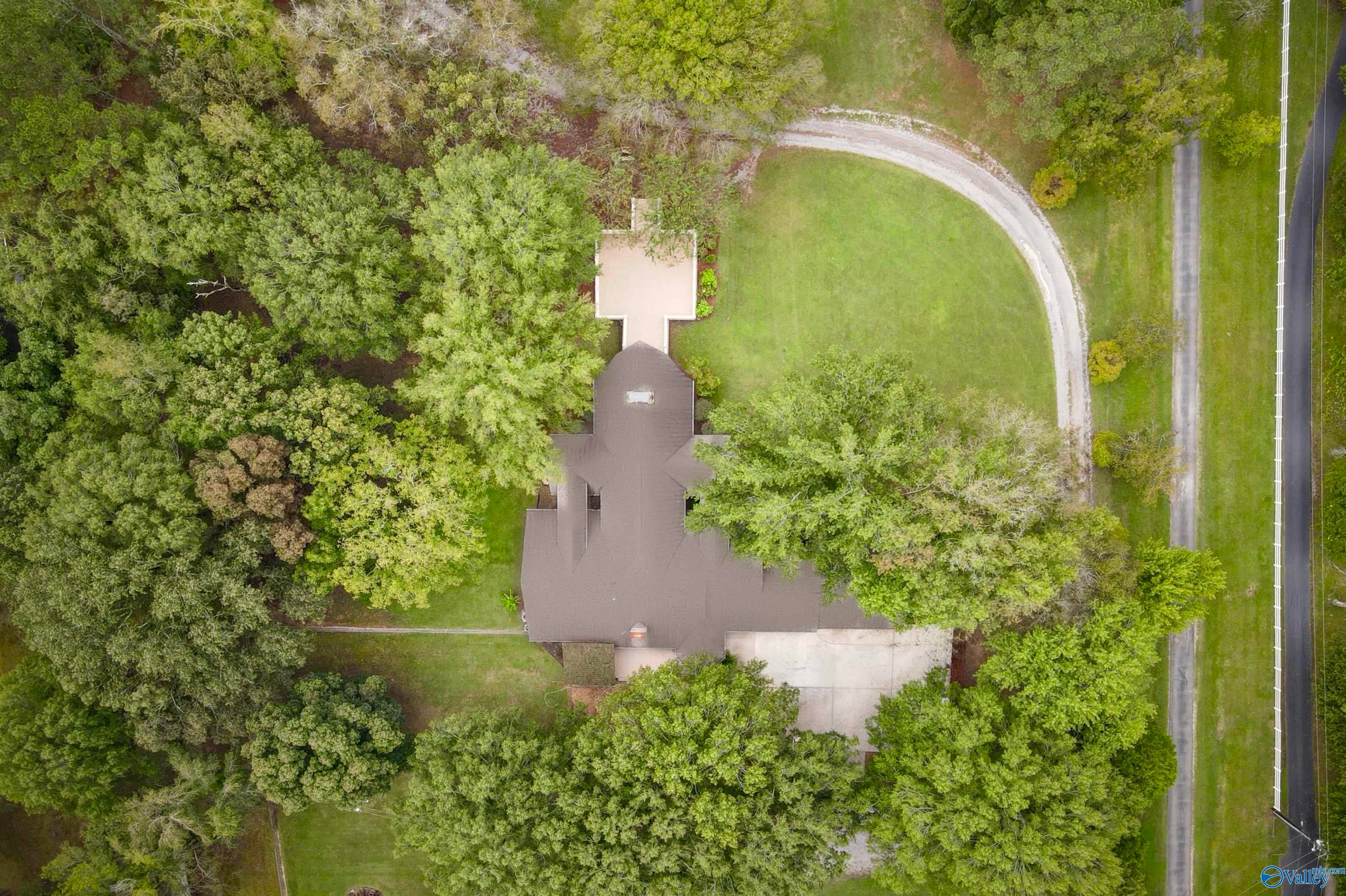 Decatur, Alabama, 35603, United States, 5 Bedrooms Bedrooms, ,5 BathroomsBathrooms,Residential,Active,1972133