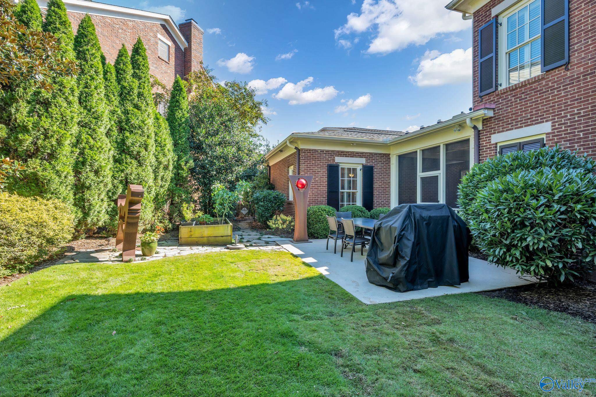 Huntsville, Alabama, 35806, United States, 4 Bedrooms Bedrooms, ,5 BathroomsBathrooms,Residential,Active,1985848