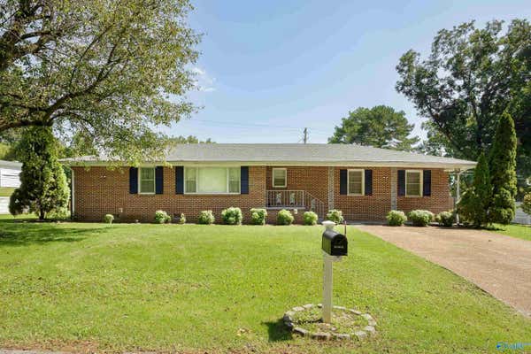 1812 CRESTLINE AVE, SHEFFIELD, AL 35660 - Image 1