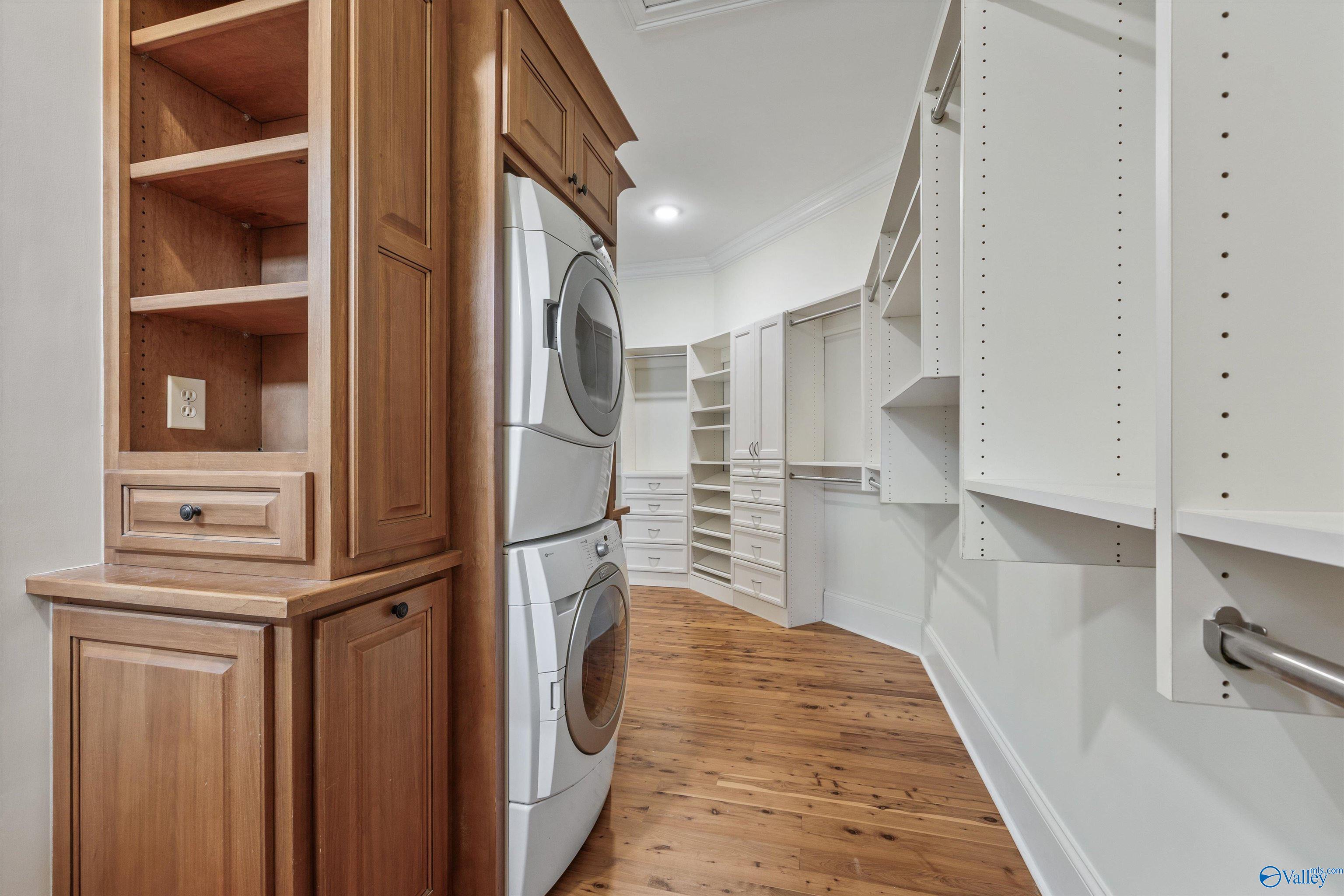 Gurley, Alabama, 35748, United States, 4 Bedrooms Bedrooms, ,5 BathroomsBathrooms,Residential,Active,1909111