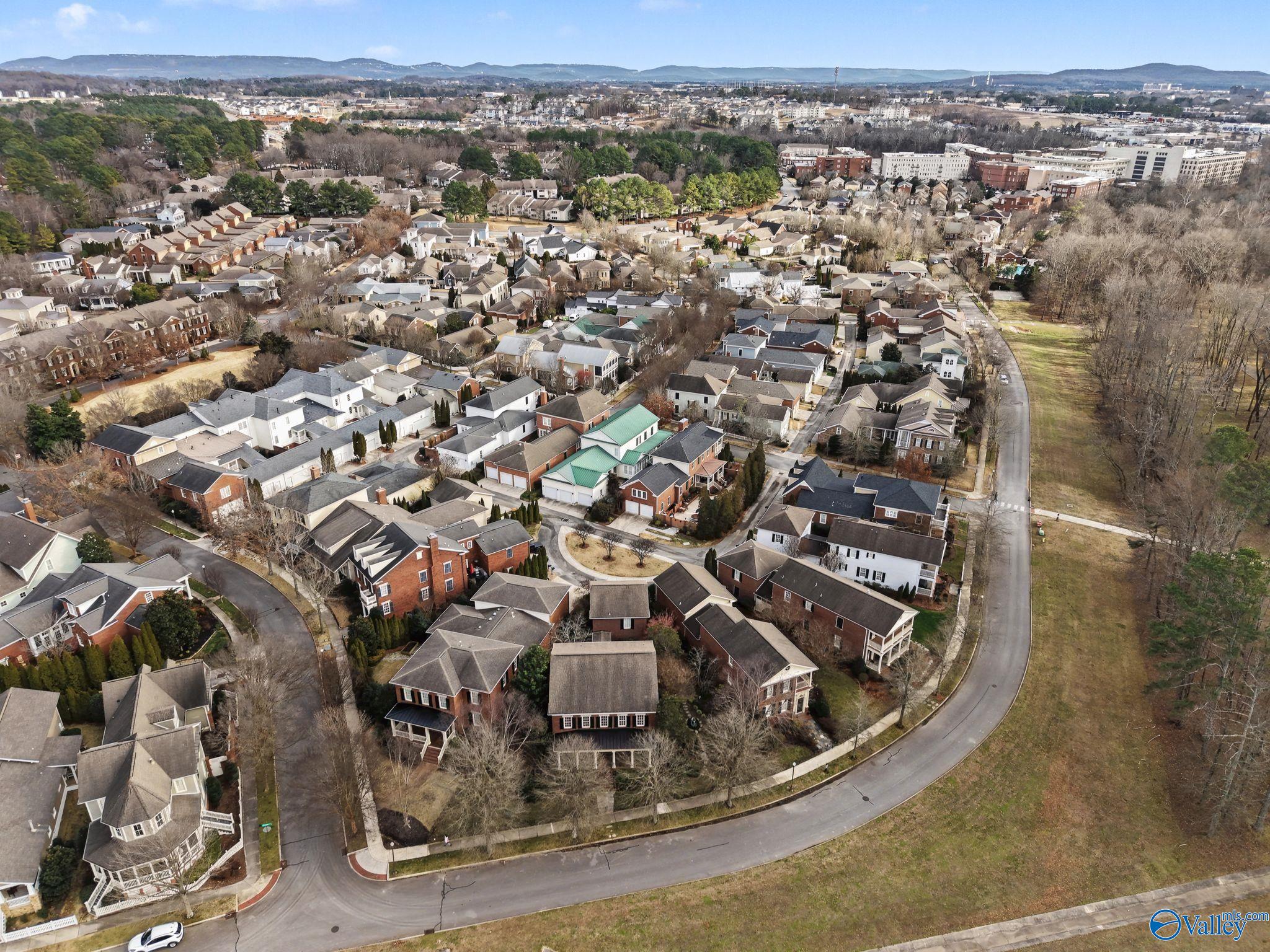 Huntsville, Alabama, 35806, United States, 4 Bedrooms Bedrooms, ,4 BathroomsBathrooms,Residential,Active,2012926