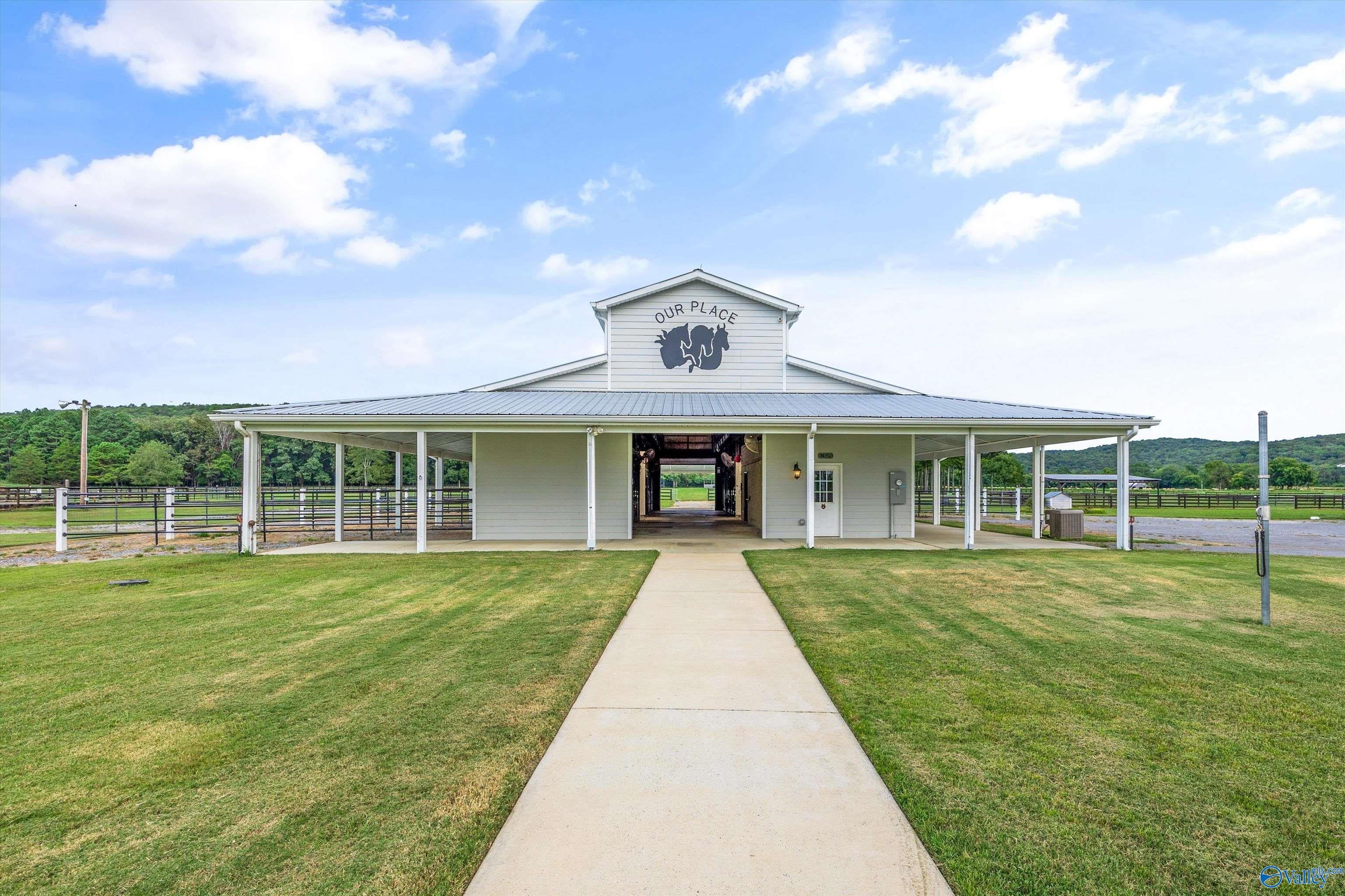 New Hope, Alabama, 35760, United States, 4 Bedrooms Bedrooms, ,5 BathroomsBathrooms,Residential,Active,1954007