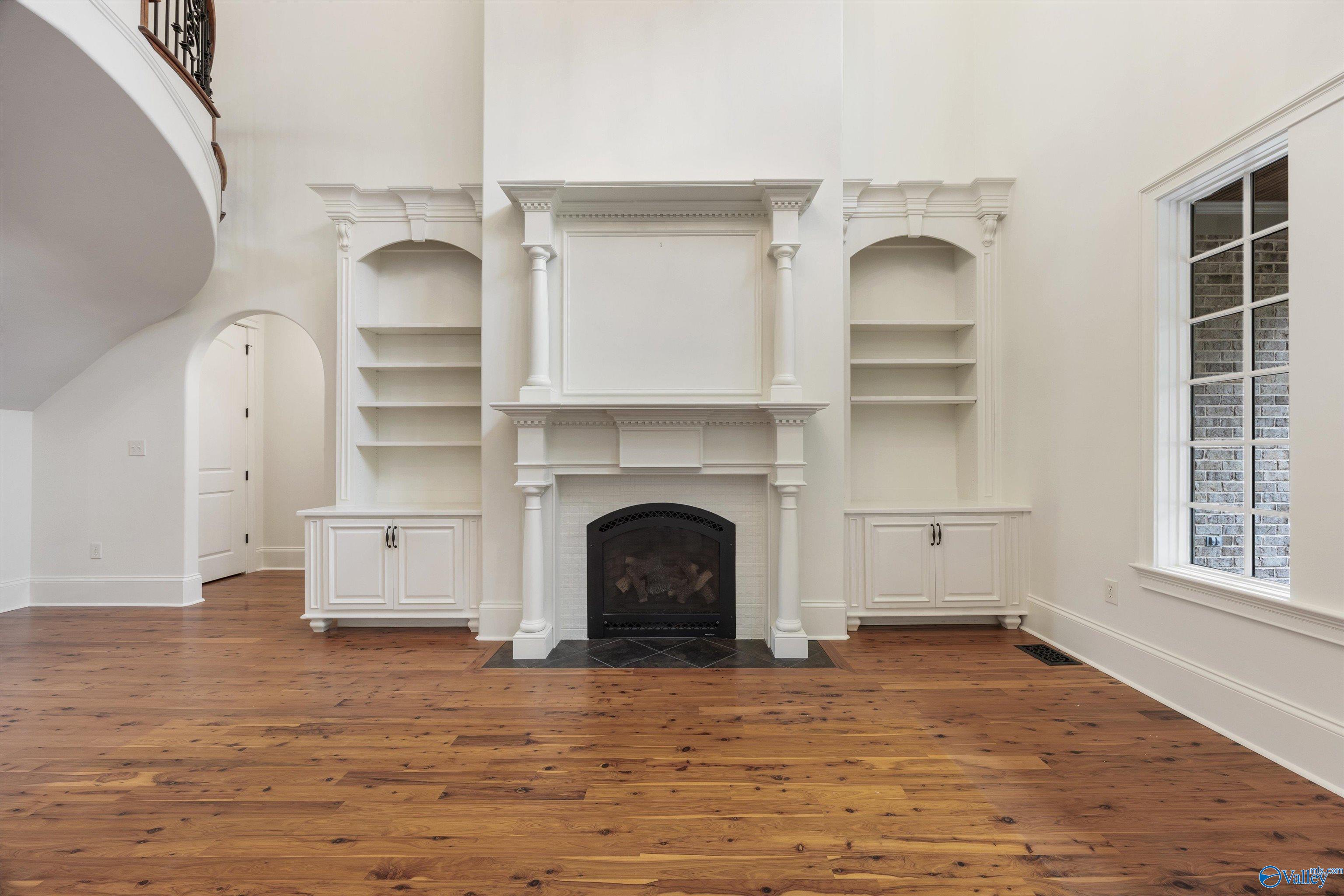 Gurley, Alabama, 35748, United States, 4 Bedrooms Bedrooms, ,5 BathroomsBathrooms,Residential,Active,1909111