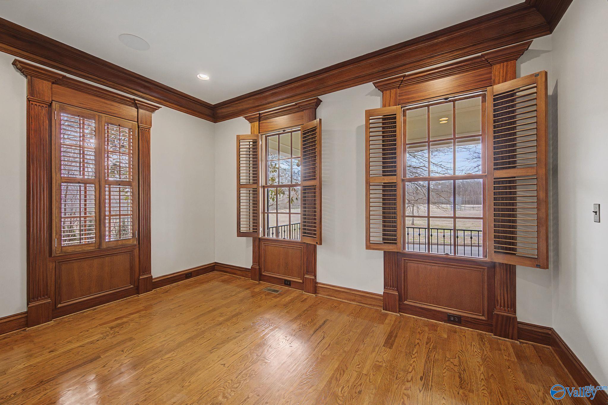 Huntsville, Alabama, 35806, United States, 4 Bedrooms Bedrooms, ,4 BathroomsBathrooms,Residential,Active,2012926