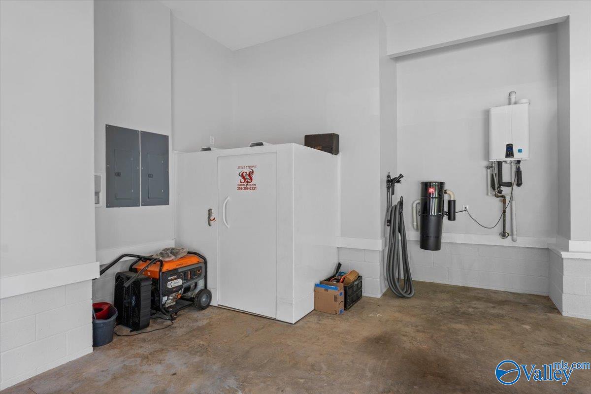 Huntsville, Alabama, 35811, United States, 3 Bedrooms Bedrooms, ,5 BathroomsBathrooms,Residential,Active,1871595