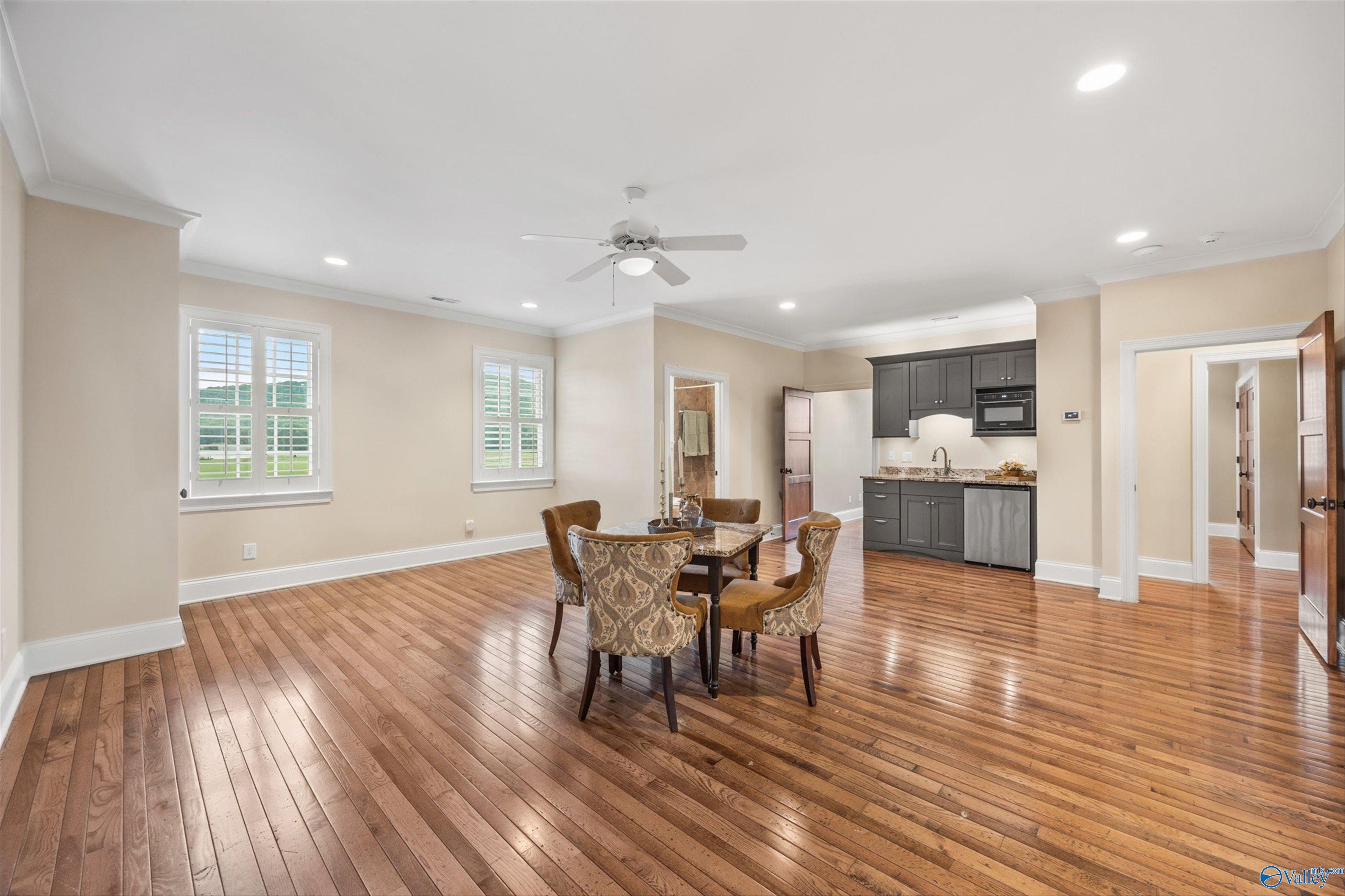 New Hope, Alabama, 35760, United States, 4 Bedrooms Bedrooms, ,5 BathroomsBathrooms,Residential,Active,1954007