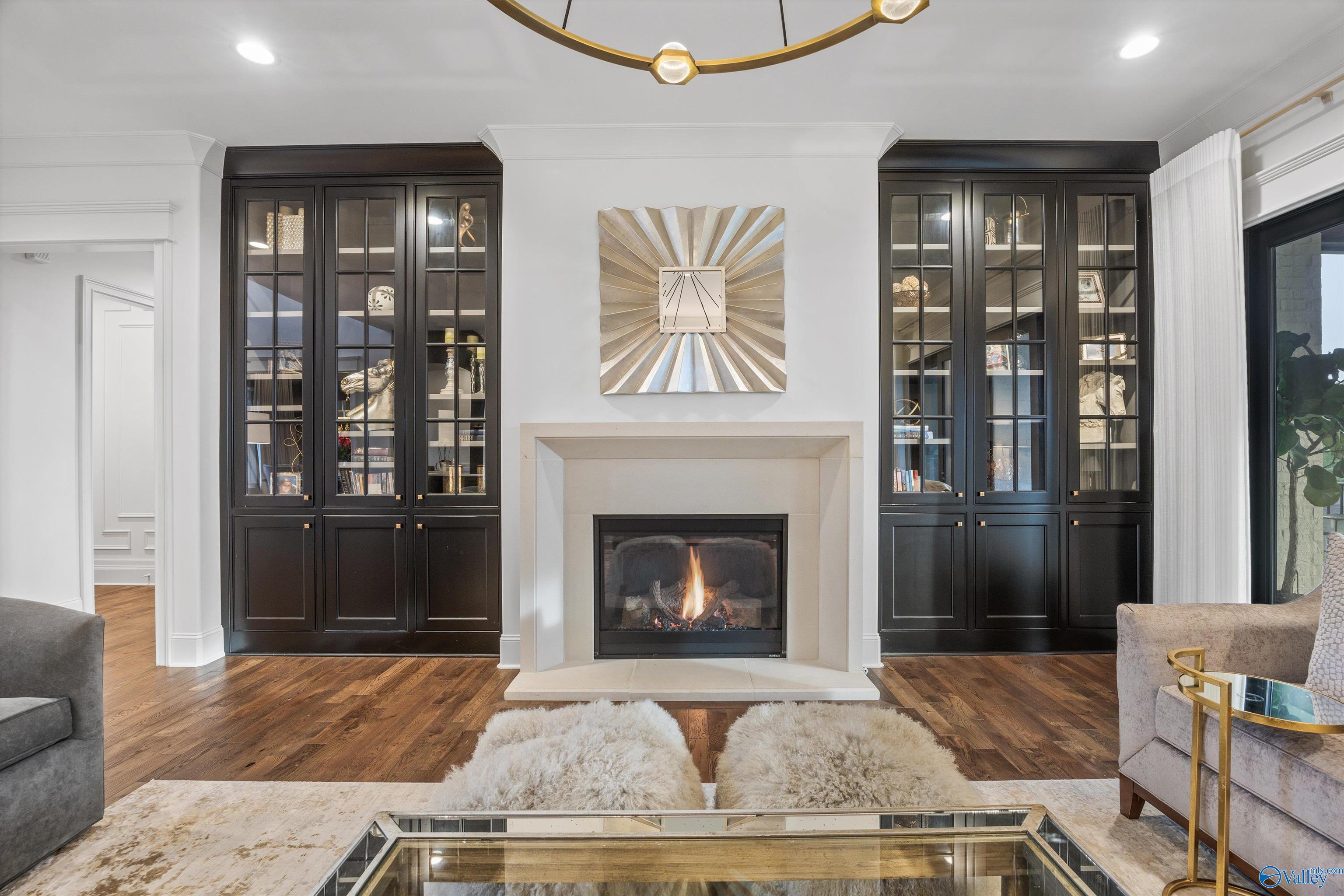 Owens Cross Roads, Alabama, 35763, United States, ,7 BathroomsBathrooms,Residential,Active,1799402