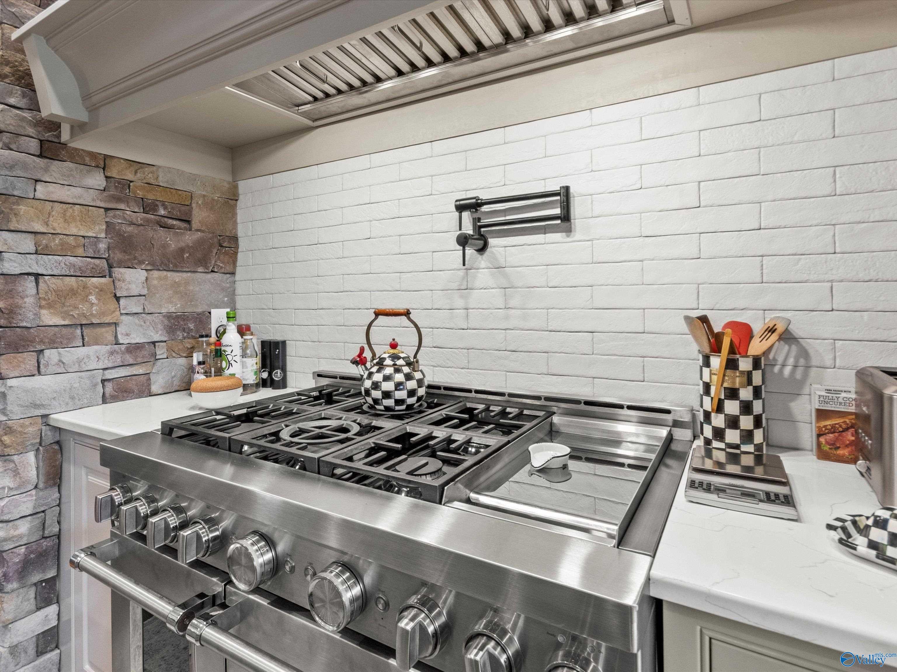 Madison, Alabama, 35757, United States, 4 Bedrooms Bedrooms, ,5 BathroomsBathrooms,Residential,Active,2007226