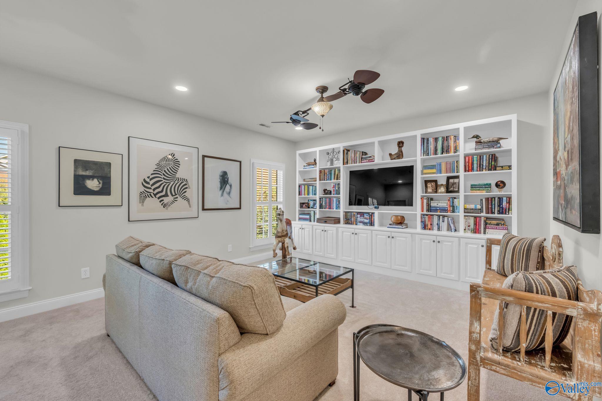 Huntsville, Alabama, 35806, United States, 4 Bedrooms Bedrooms, ,5 BathroomsBathrooms,Residential,Active,1985848