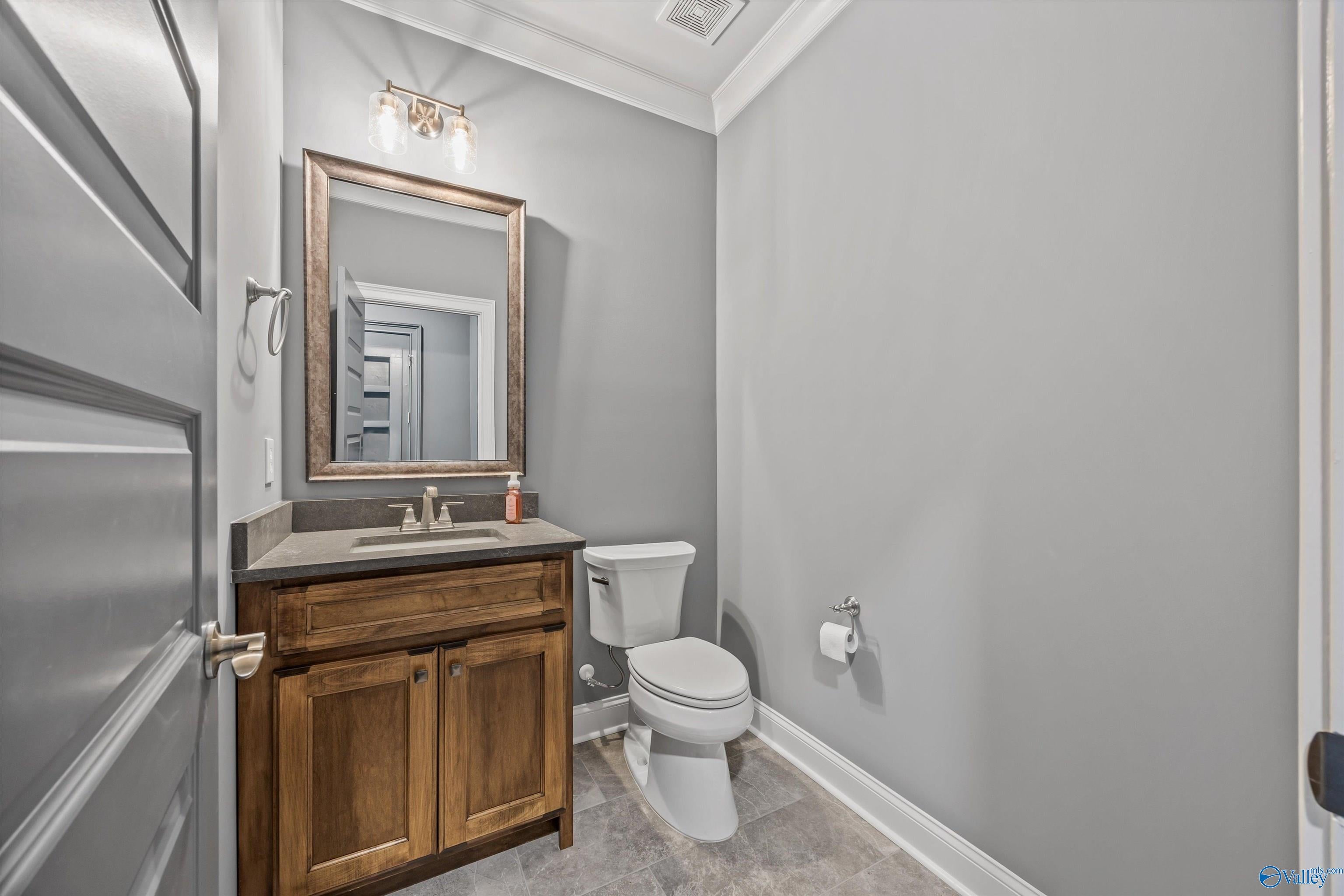 Gurley, Alabama, 35748, United States, 5 Bedrooms Bedrooms, ,7 BathroomsBathrooms,Residential,Active,1834465