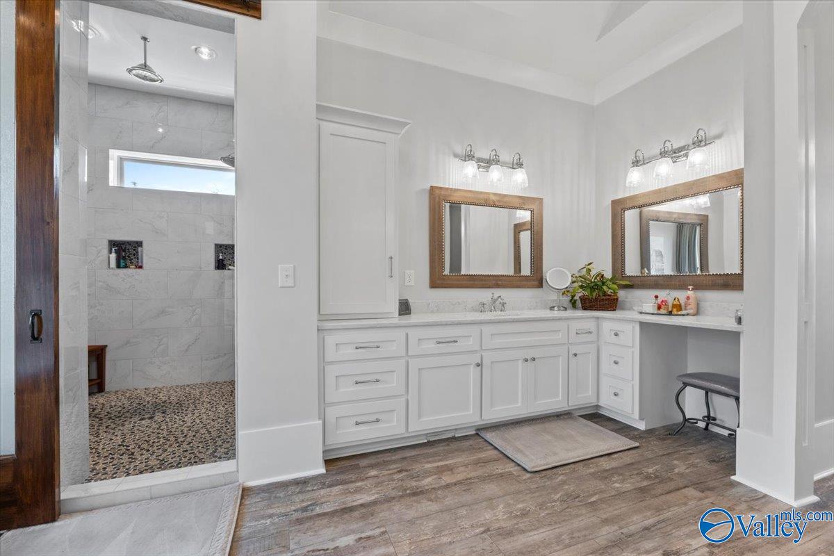 Huntsville, Alabama, 35811, United States, 3 Bedrooms Bedrooms, ,5 BathroomsBathrooms,Residential,Active,1871595