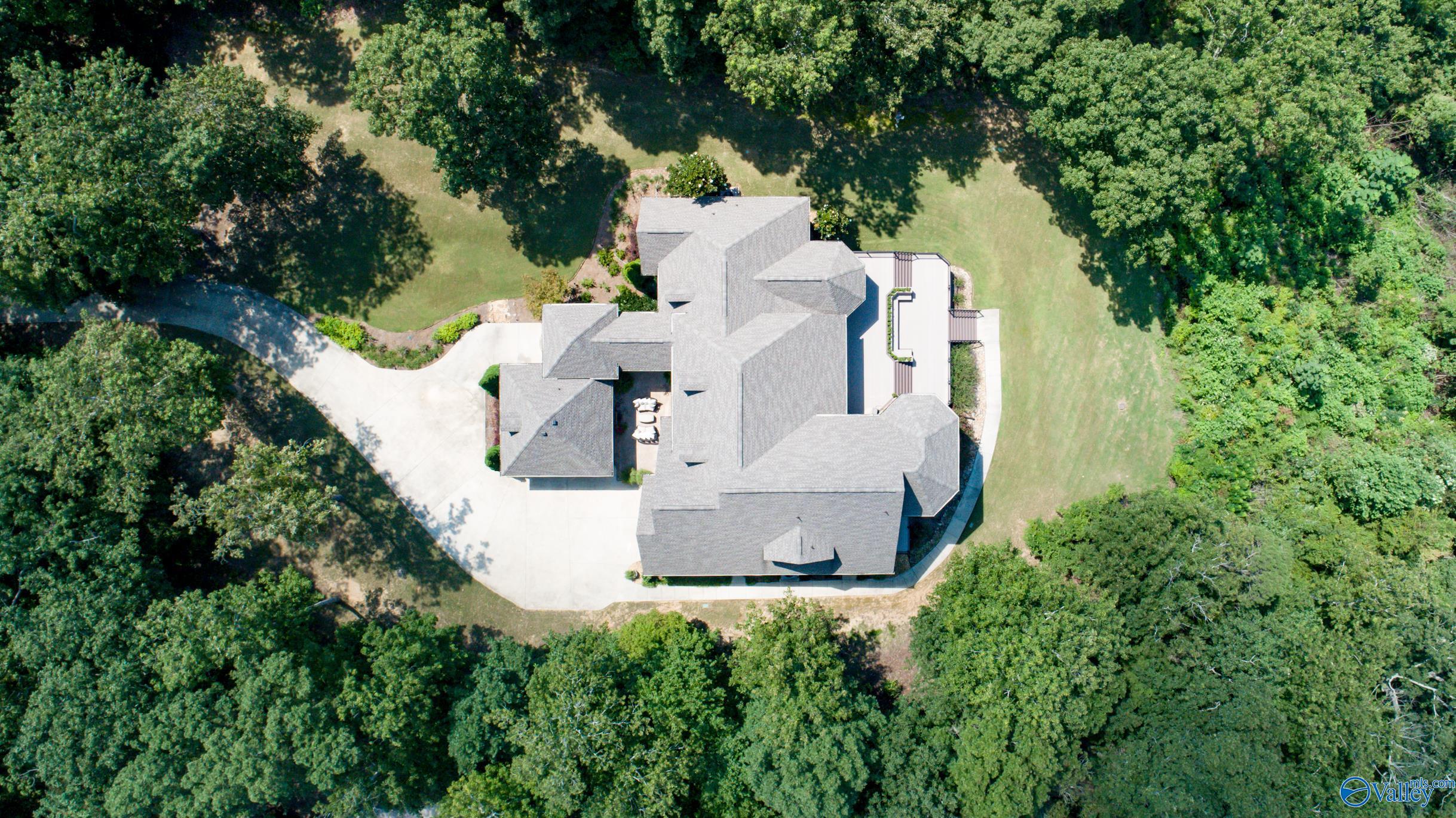 Gurley, Alabama, 35748, United States, 4 Bedrooms Bedrooms, ,6 BathroomsBathrooms,Residential,Active,1922517