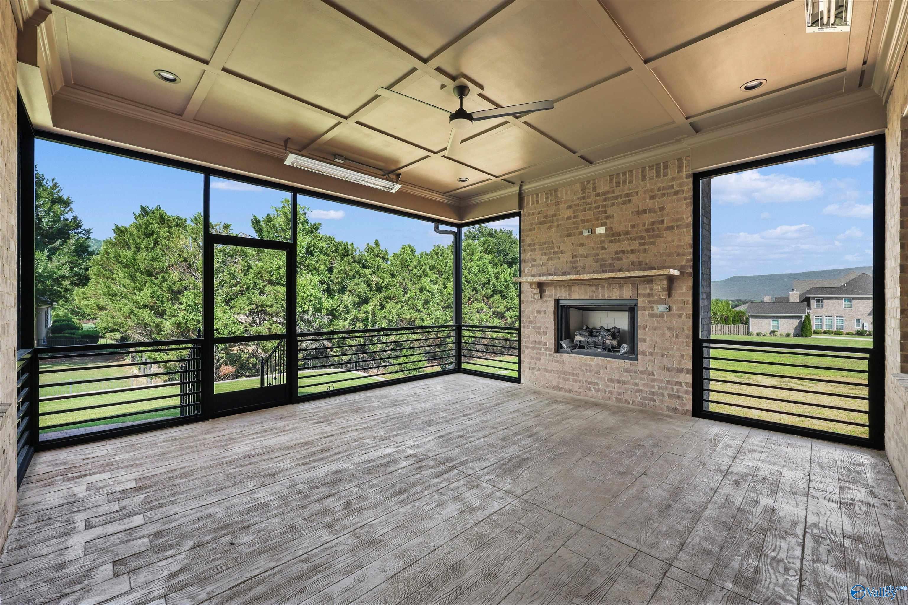 Gurley, Alabama, 35748, United States, 4 Bedrooms Bedrooms, ,4 BathroomsBathrooms,Residential,Active,1781606