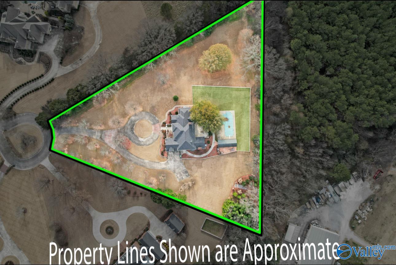 Decatur, Alabama, 35603, United States, 4 Bedrooms Bedrooms, ,5 BathroomsBathrooms,Residential,Active,2008258