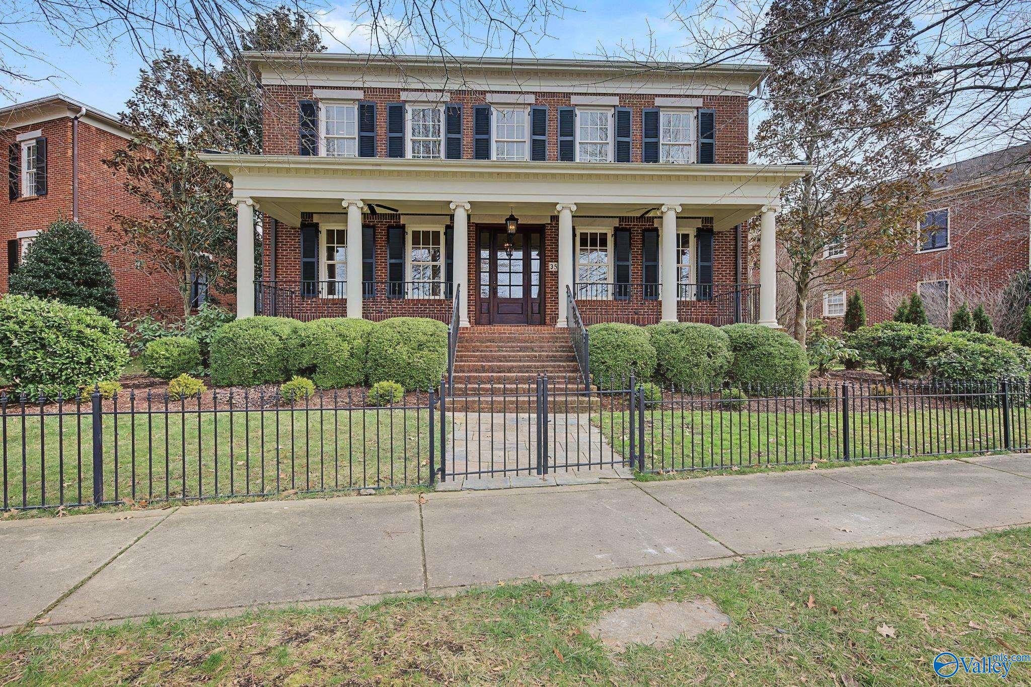 Huntsville, Alabama, 35806, United States, 4 Bedrooms Bedrooms, ,4 BathroomsBathrooms,Residential,Active,2012926