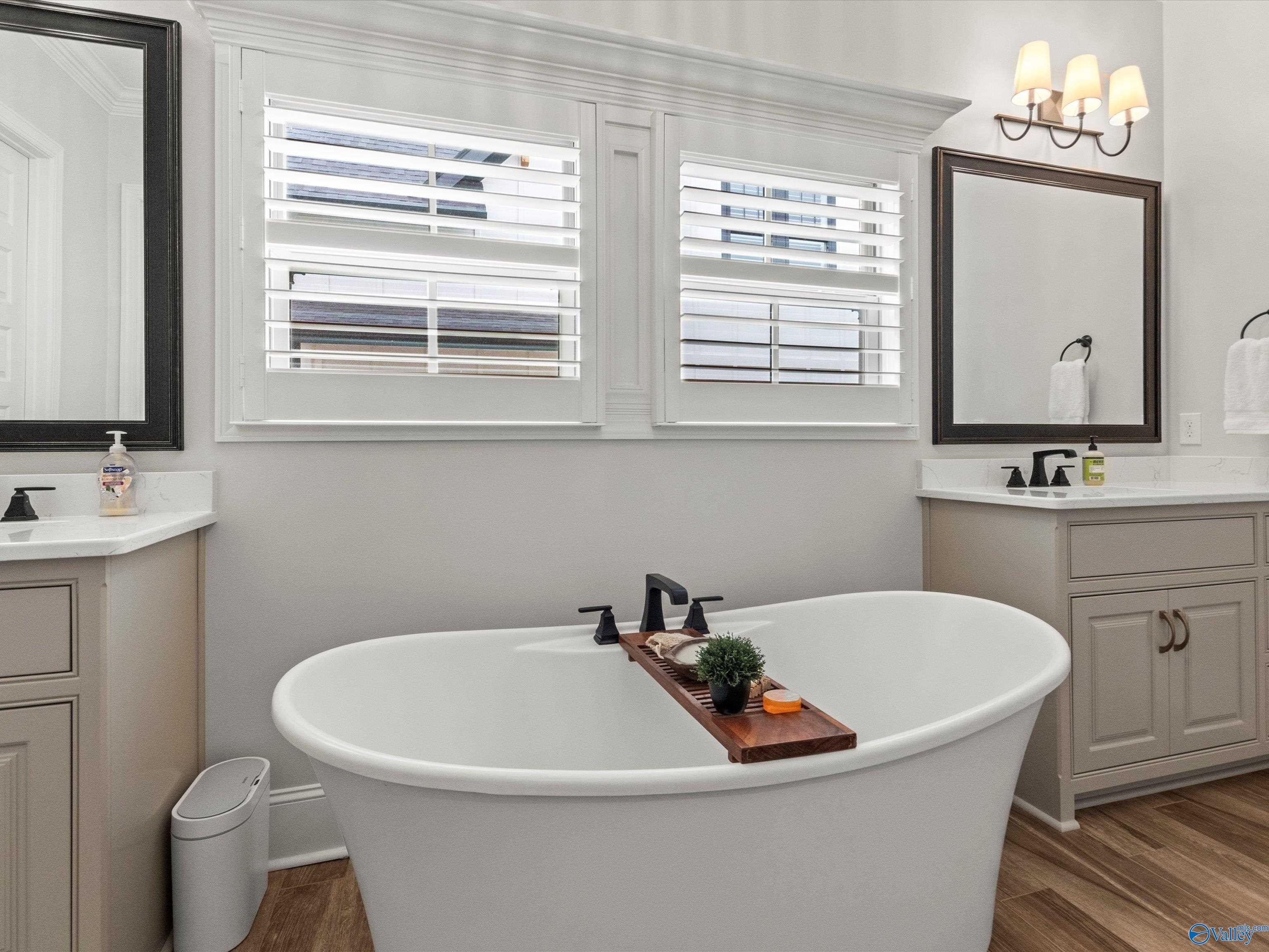 Madison, Alabama, 35757, United States, 4 Bedrooms Bedrooms, ,5 BathroomsBathrooms,Residential,Active,2007226