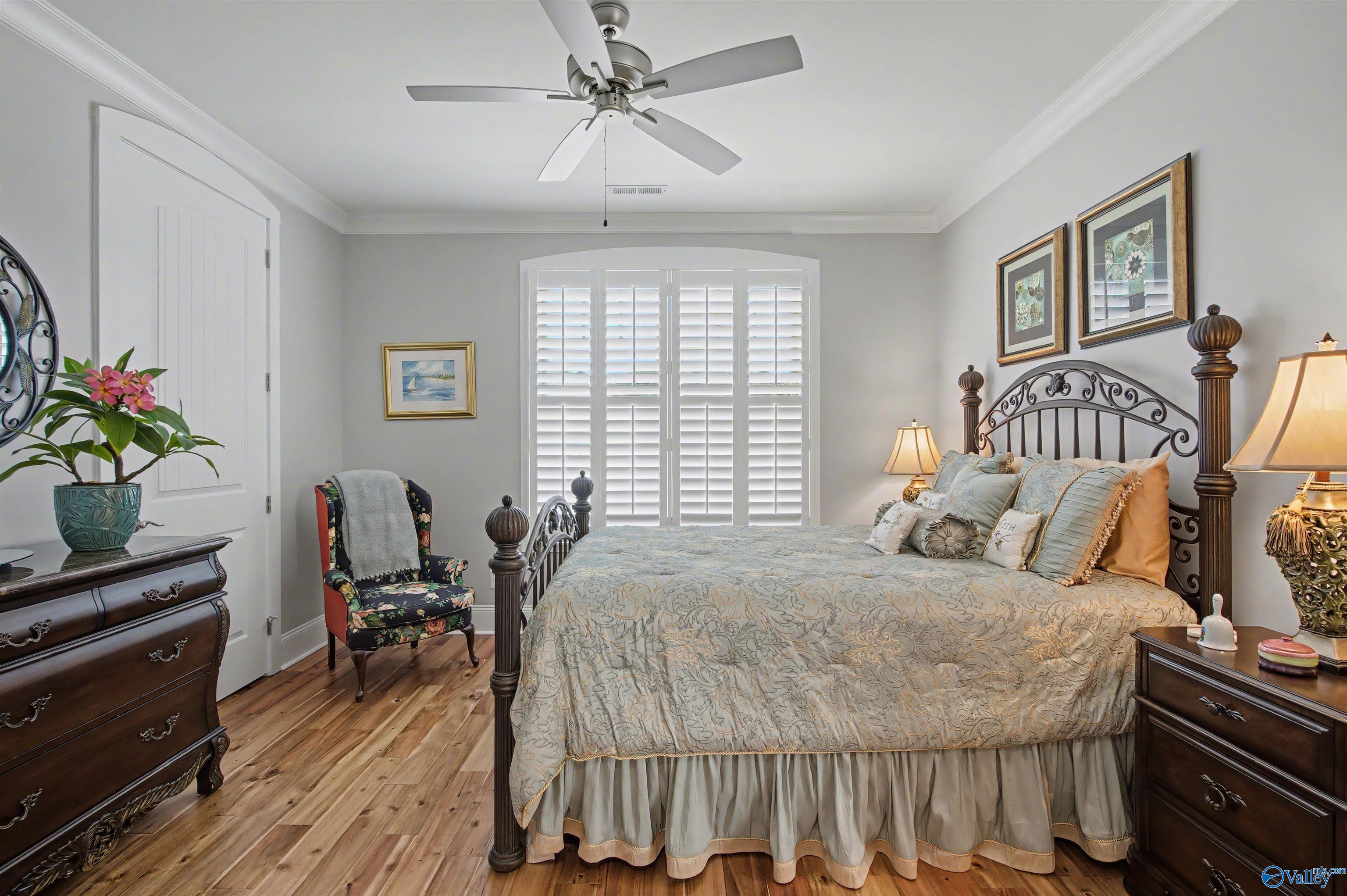 Guntersville, Alabama, 35976, United States, 3 Bedrooms Bedrooms, ,3 BathroomsBathrooms,Residential,Active,2011430