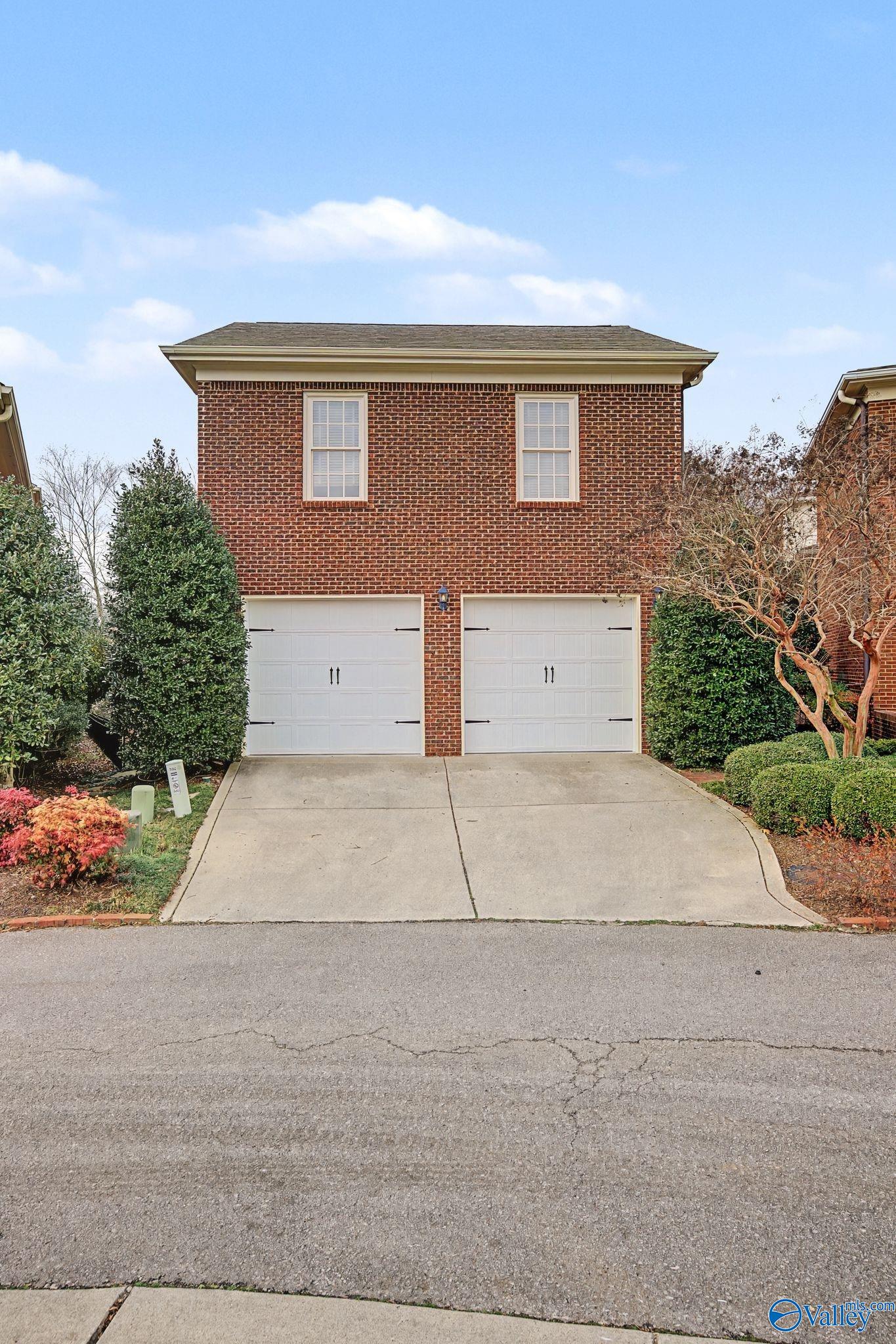 Huntsville, Alabama, 35806, United States, 4 Bedrooms Bedrooms, ,4 BathroomsBathrooms,Residential,Active,2012926