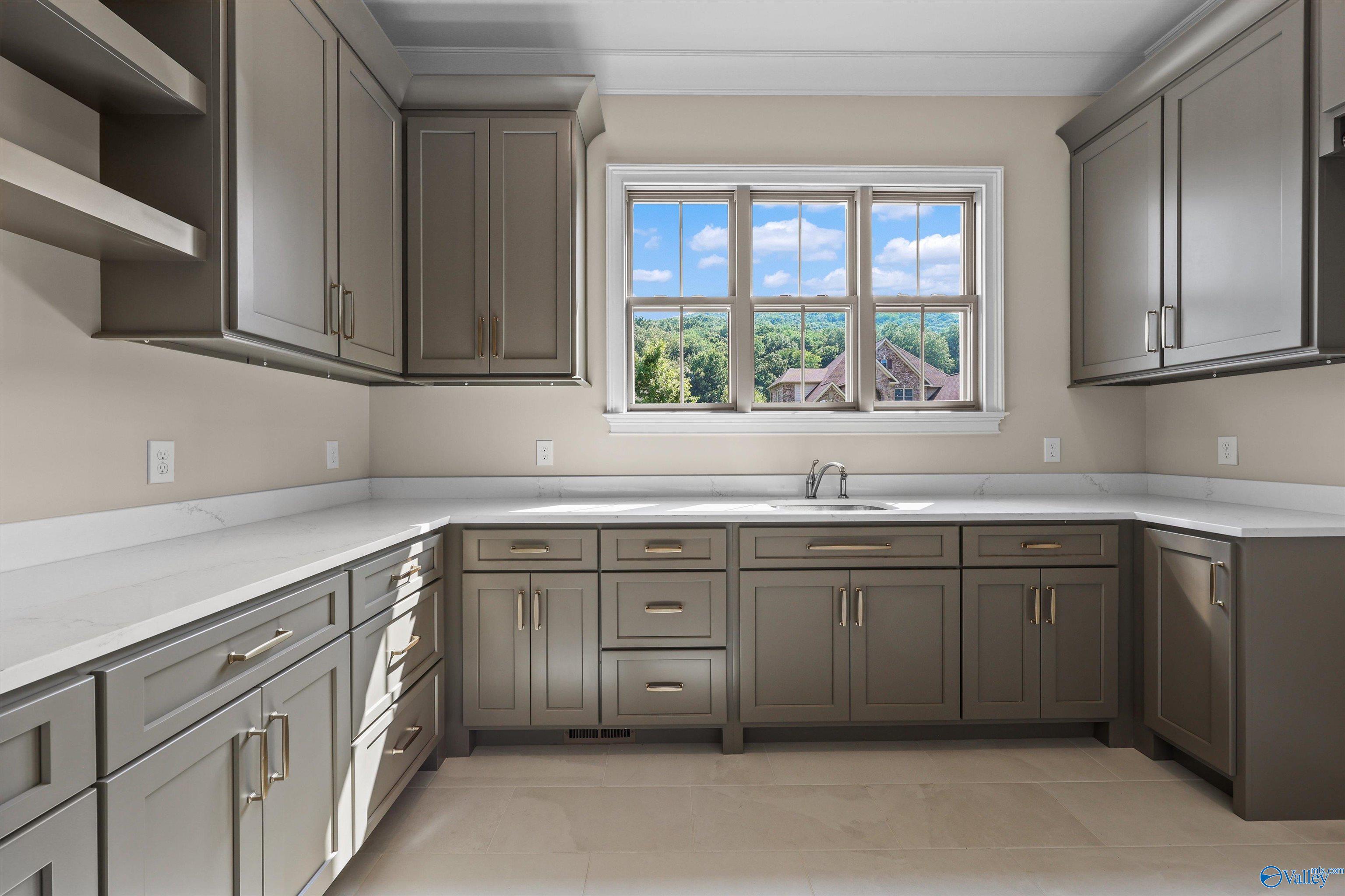 Gurley, Alabama, 35748, United States, 4 Bedrooms Bedrooms, ,4 BathroomsBathrooms,Residential,Active,1781606