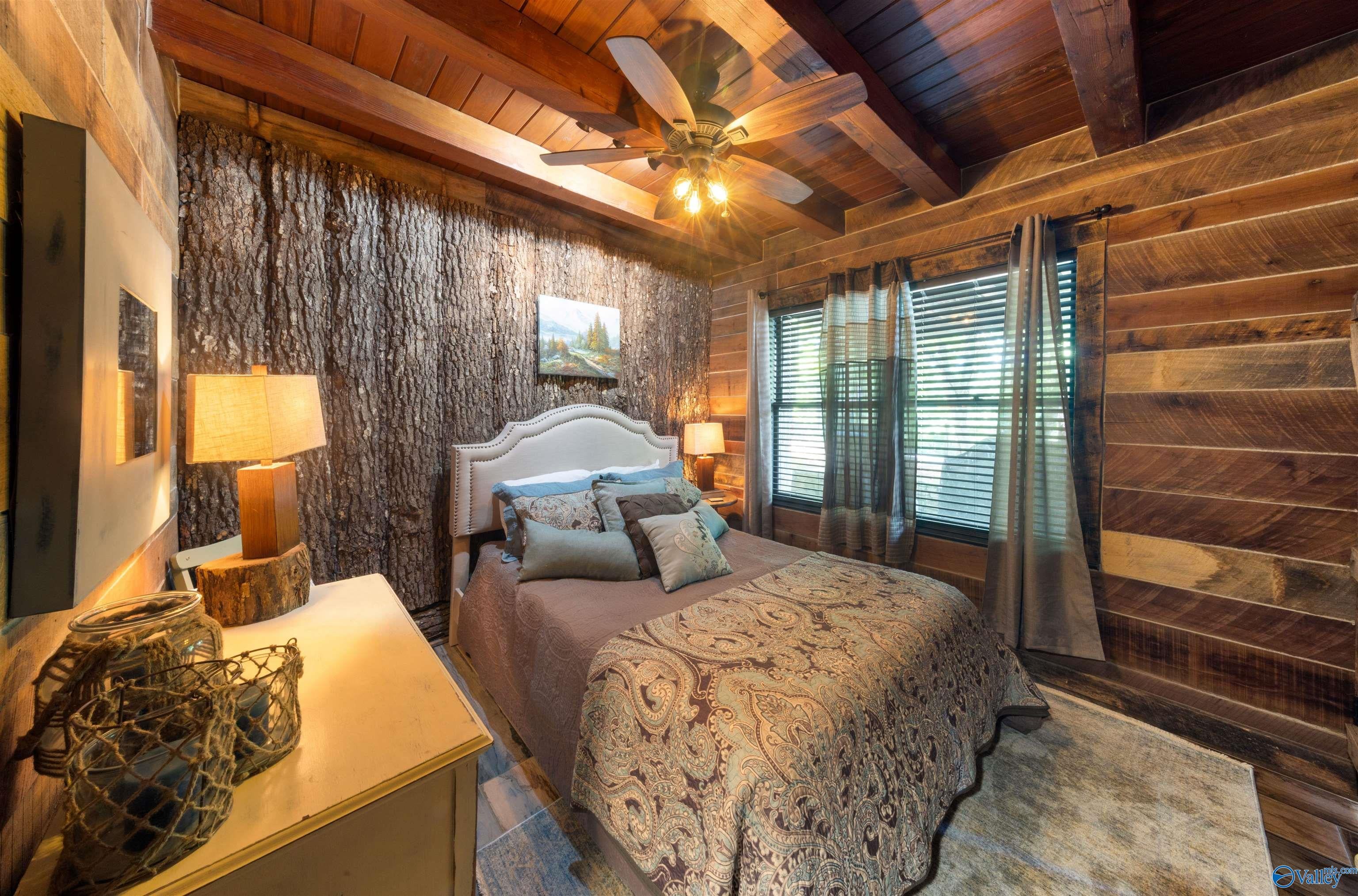 Langston, Alabama, 35755, United States, 5 Bedrooms Bedrooms, ,7 BathroomsBathrooms,Residential,Active,1953425