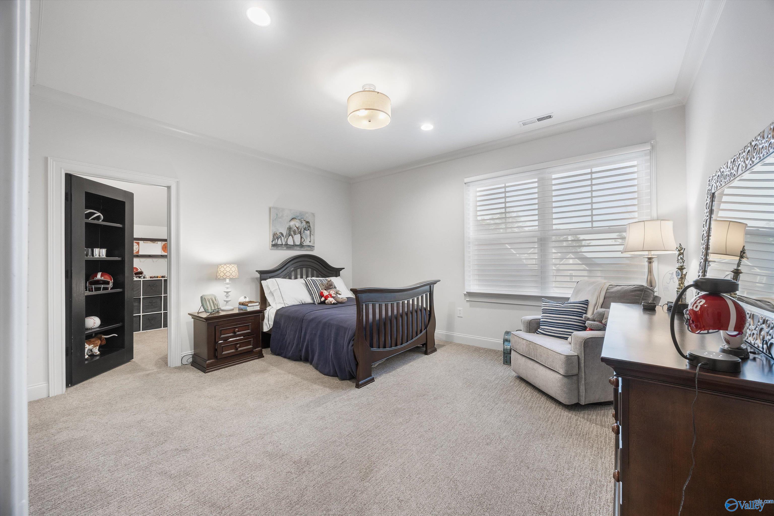 Owens Cross Roads, Alabama, 35763, United States, ,7 BathroomsBathrooms,Residential,Active,1799402