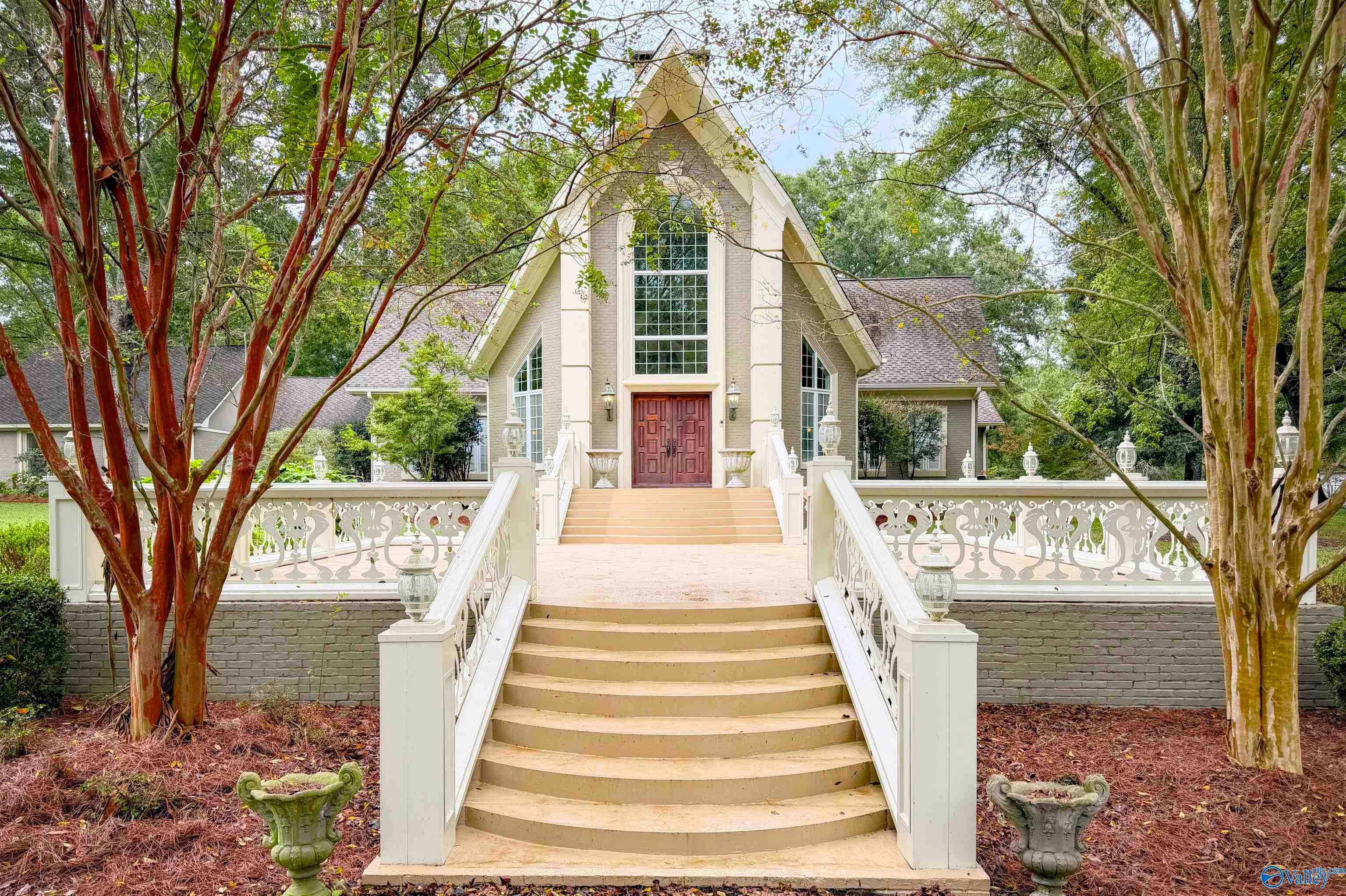 Decatur, Alabama, 35603, United States, 5 Bedrooms Bedrooms, ,5 BathroomsBathrooms,Residential,Active,1972133