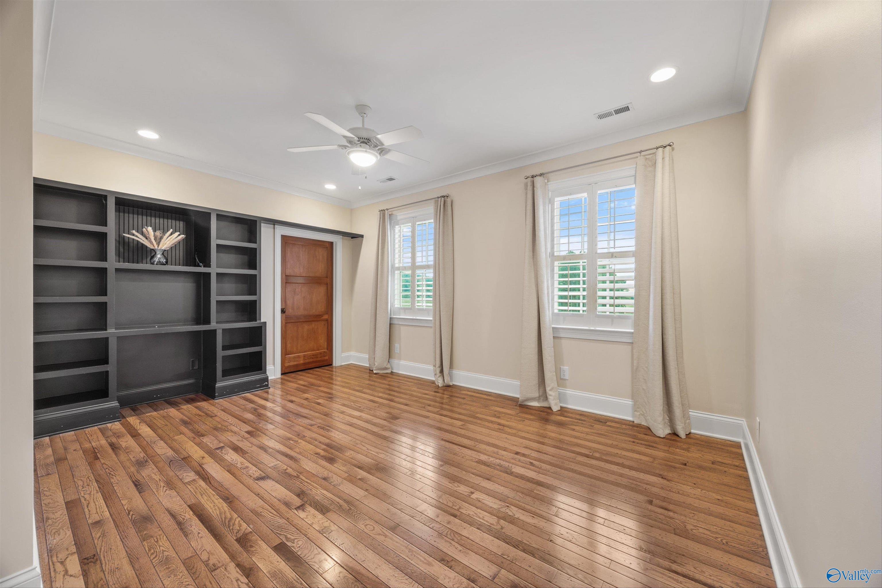 New Hope, Alabama, 35760, United States, 4 Bedrooms Bedrooms, ,5 BathroomsBathrooms,Residential,Active,1954007