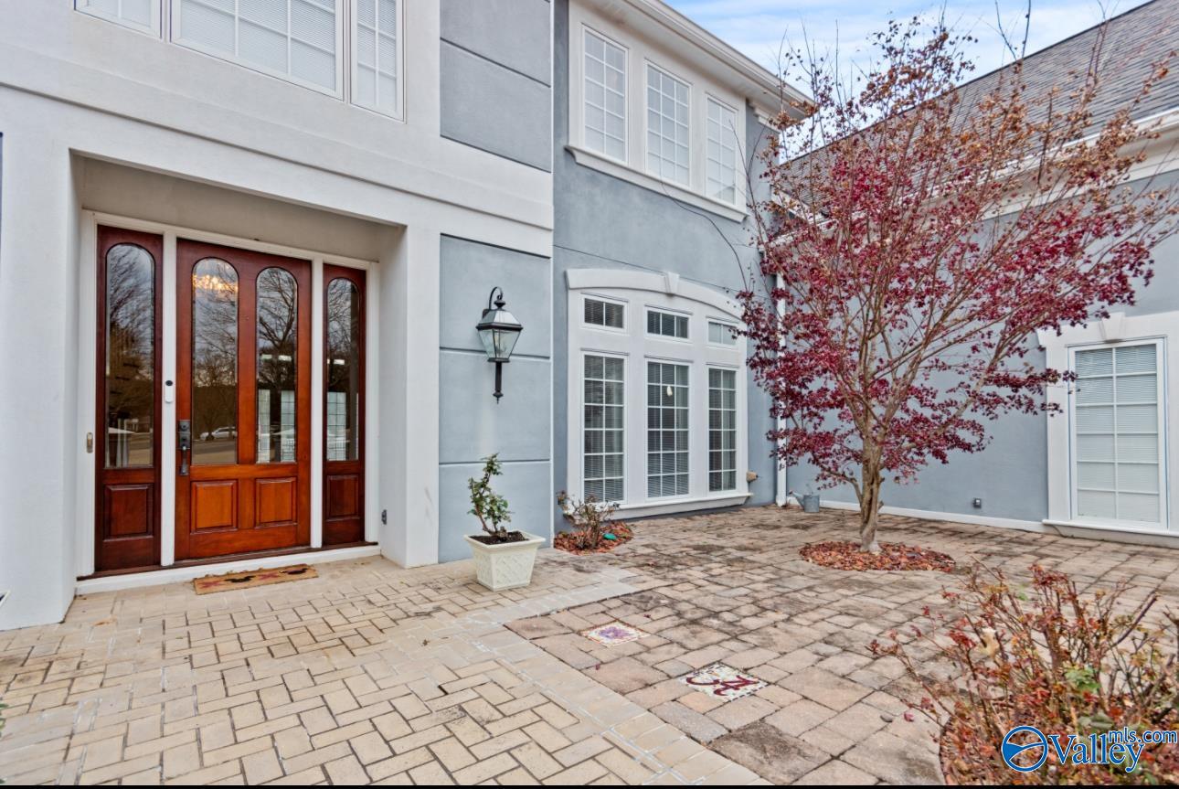 Decatur, Alabama, 35603, United States, 4 Bedrooms Bedrooms, ,5 BathroomsBathrooms,Residential,Active,2008258