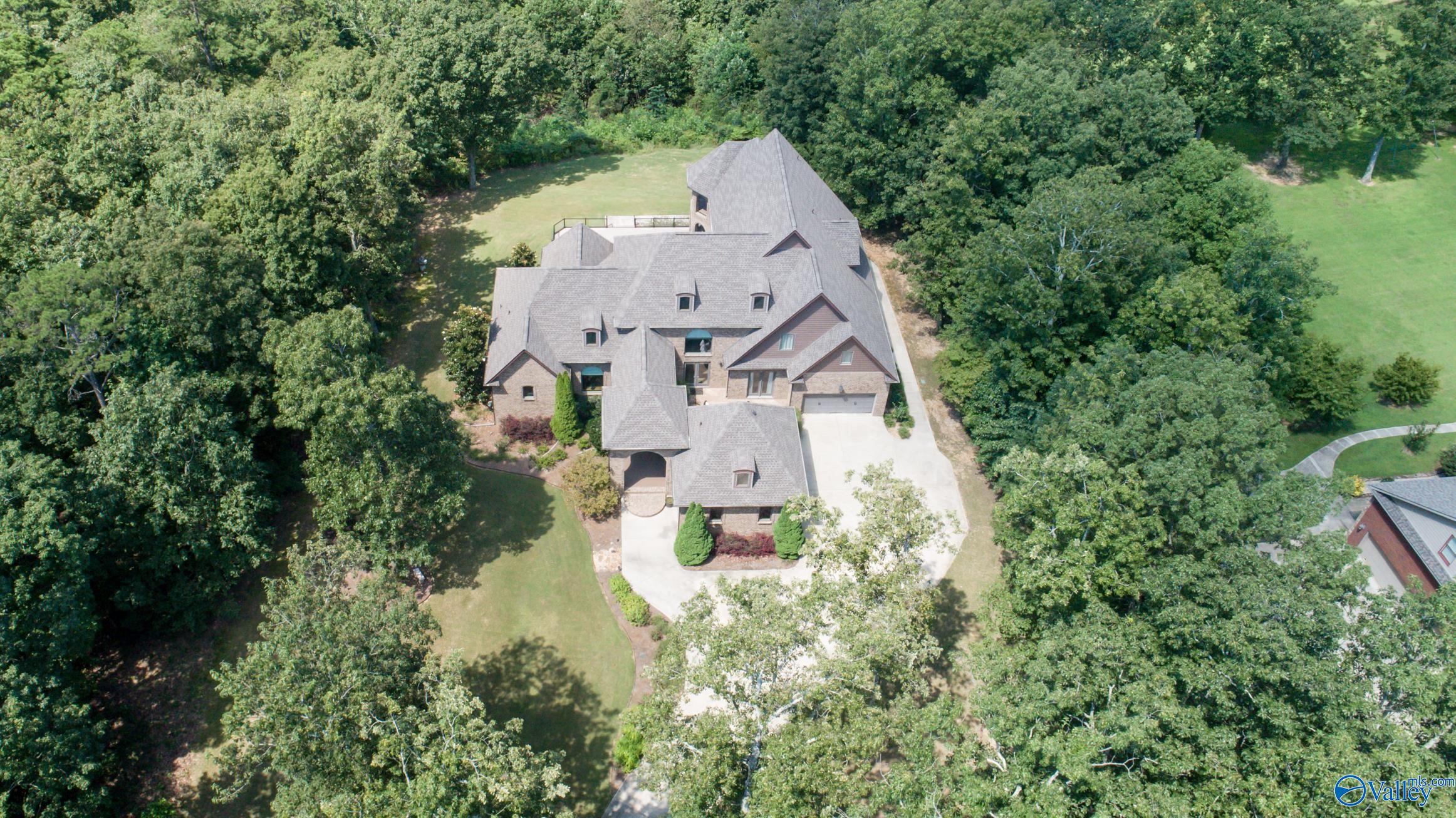 Gurley, Alabama, 35748, United States, 4 Bedrooms Bedrooms, ,6 BathroomsBathrooms,Residential,Active,1922517